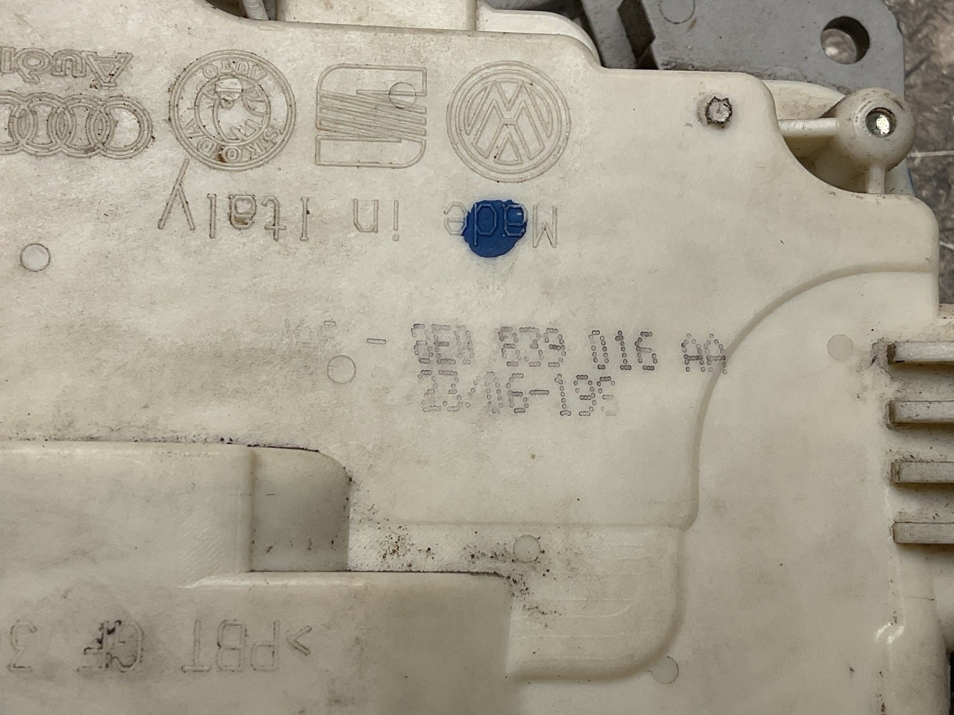 Cerradura tra dcha Audi A4 Seat Exeo 8E0839016AA - 8E0839016AA