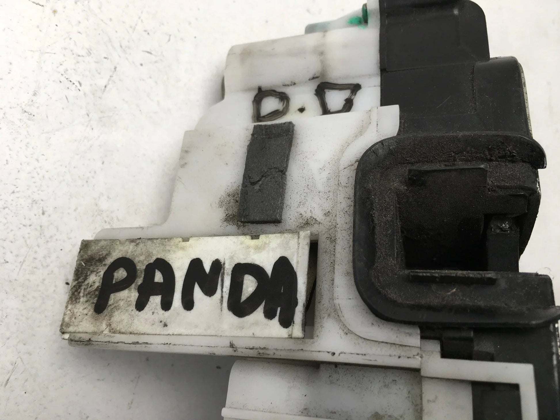 Cerradura tra dcha Fiat panda III