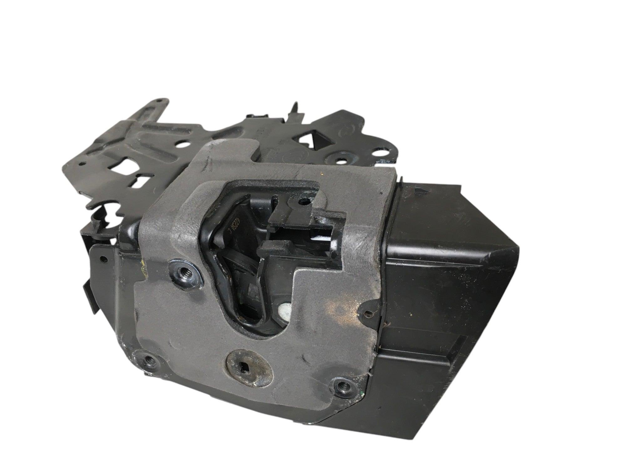 Cerradura tra dcha Jaguar XE - GX7324994CC