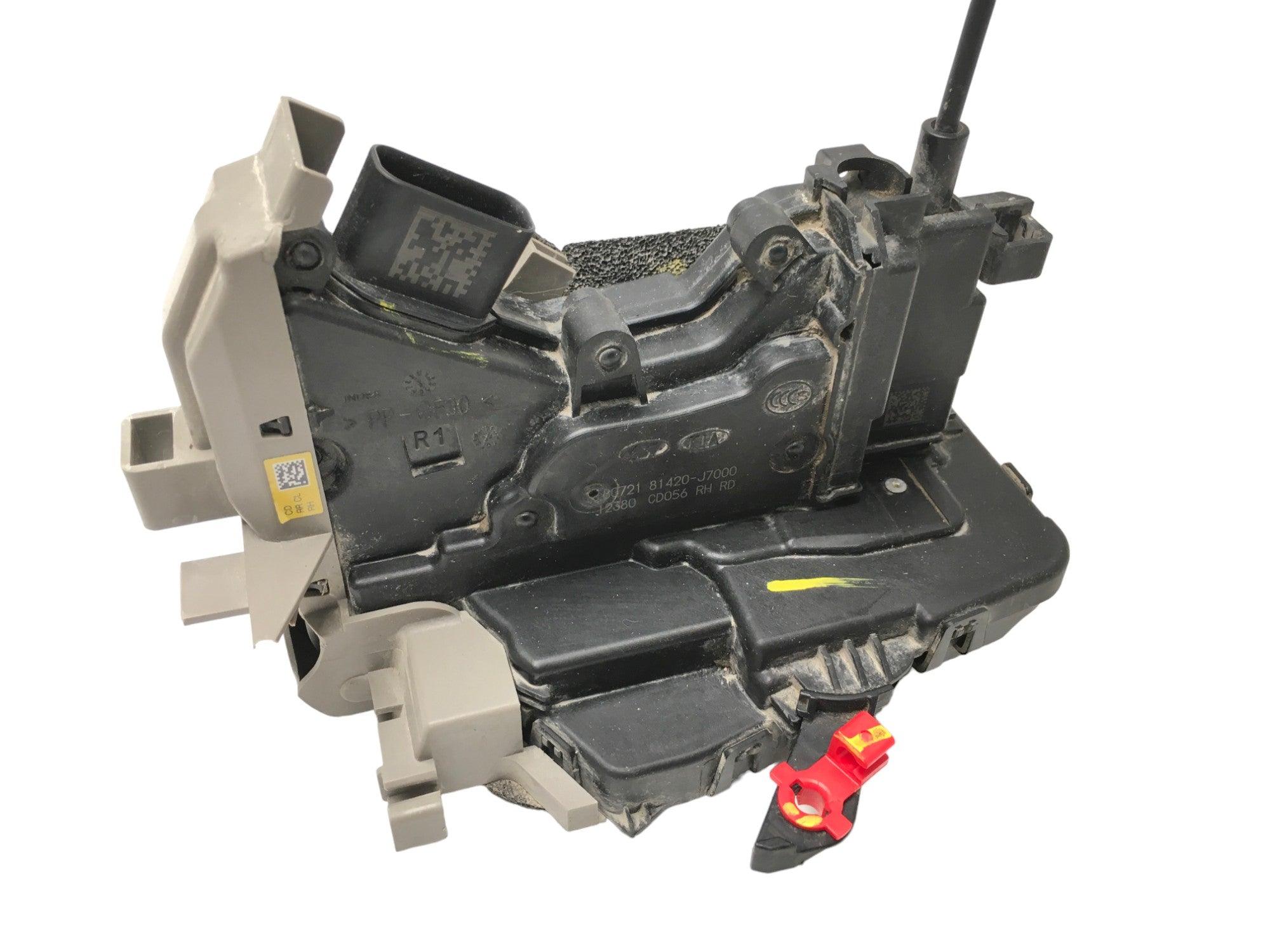 Cerradura tra dcha Kia Ceed III - 81420J7000