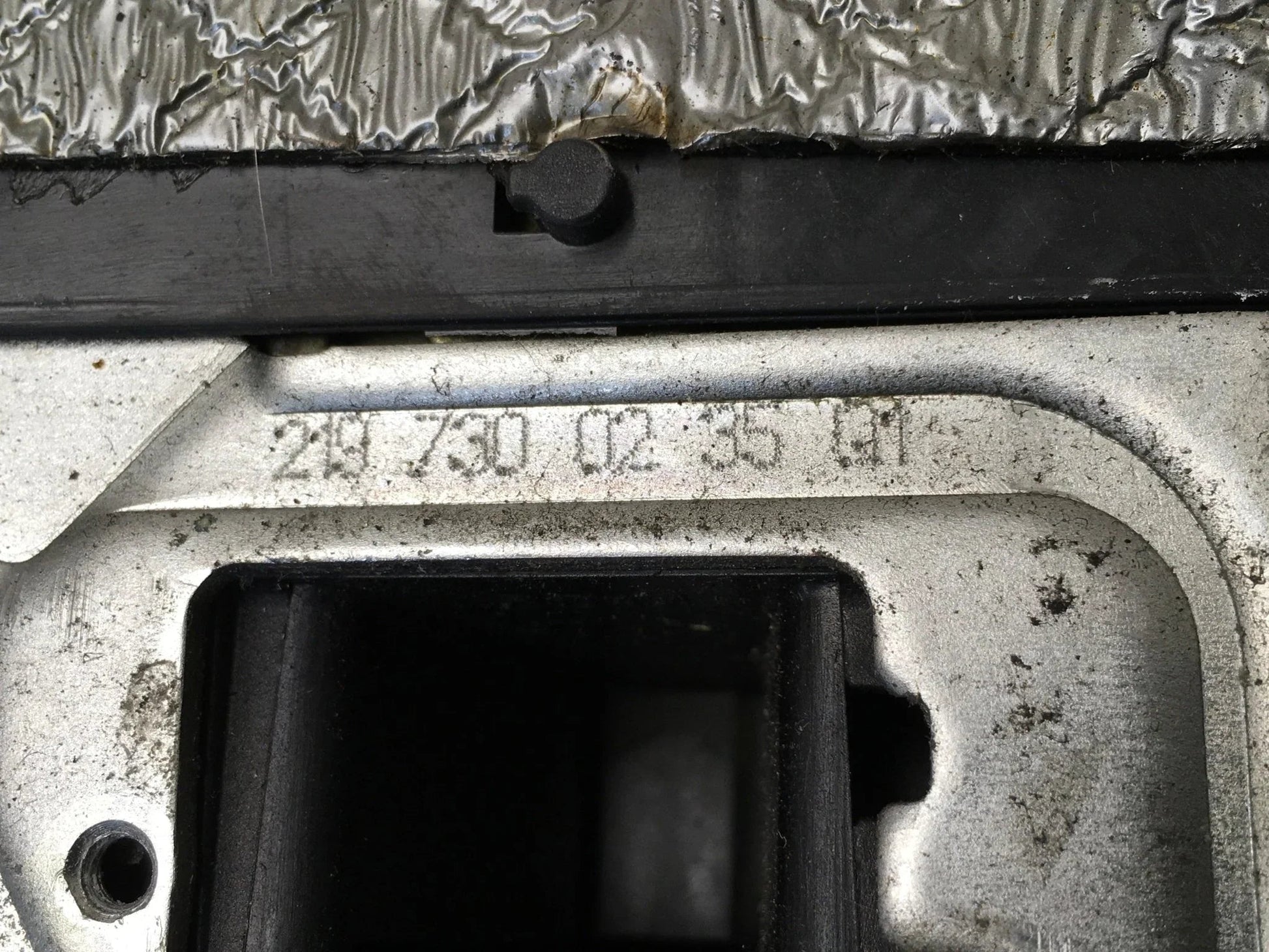 Cerradura tra dcha Mercedes C219