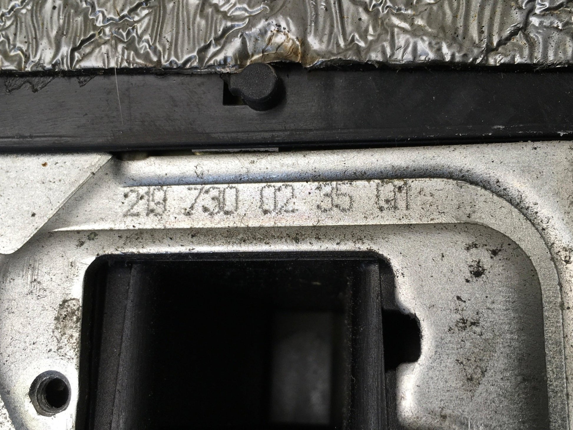 Cerradura tra dcha Mercedes C219 - 2197300235