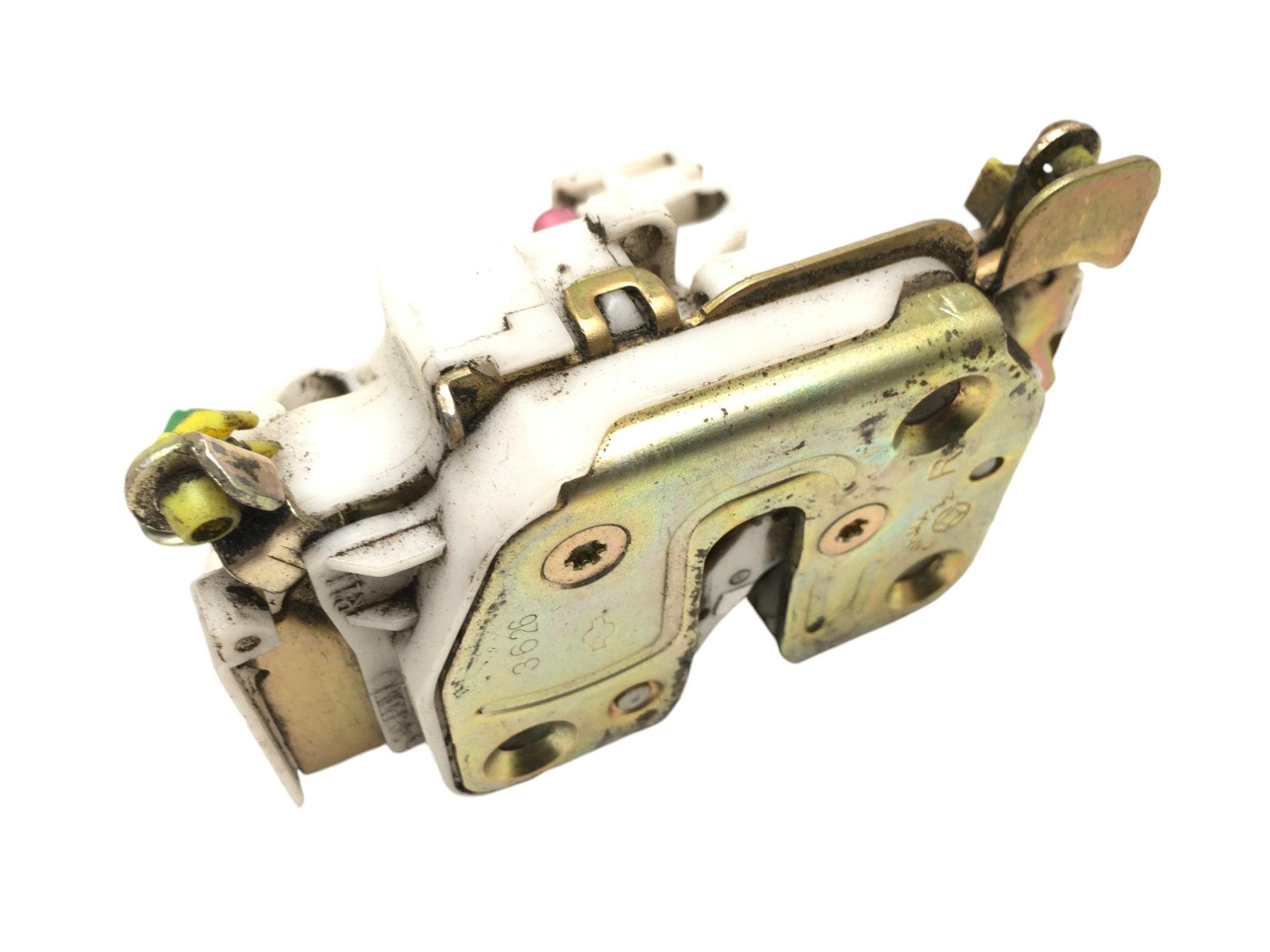 Cerradura tra dcha Nissan Navara D22 - 805525P003