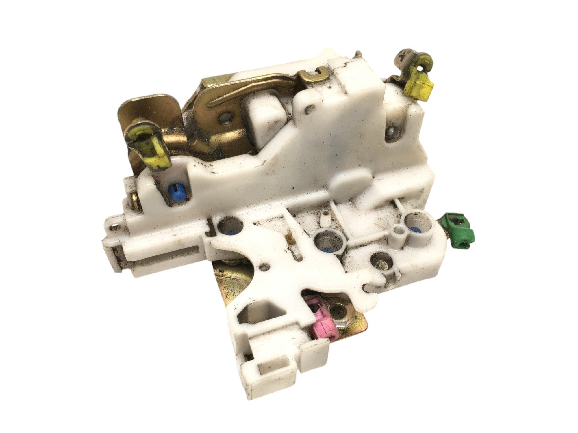 Cerradura tra dcha Nissan Navara D22 - 805525P003