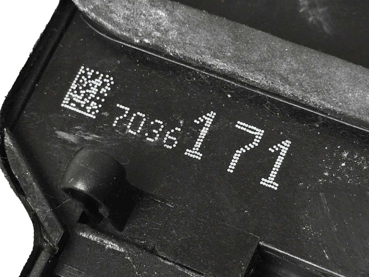 Cerradura tra izq BMW 7036171 - 7036171