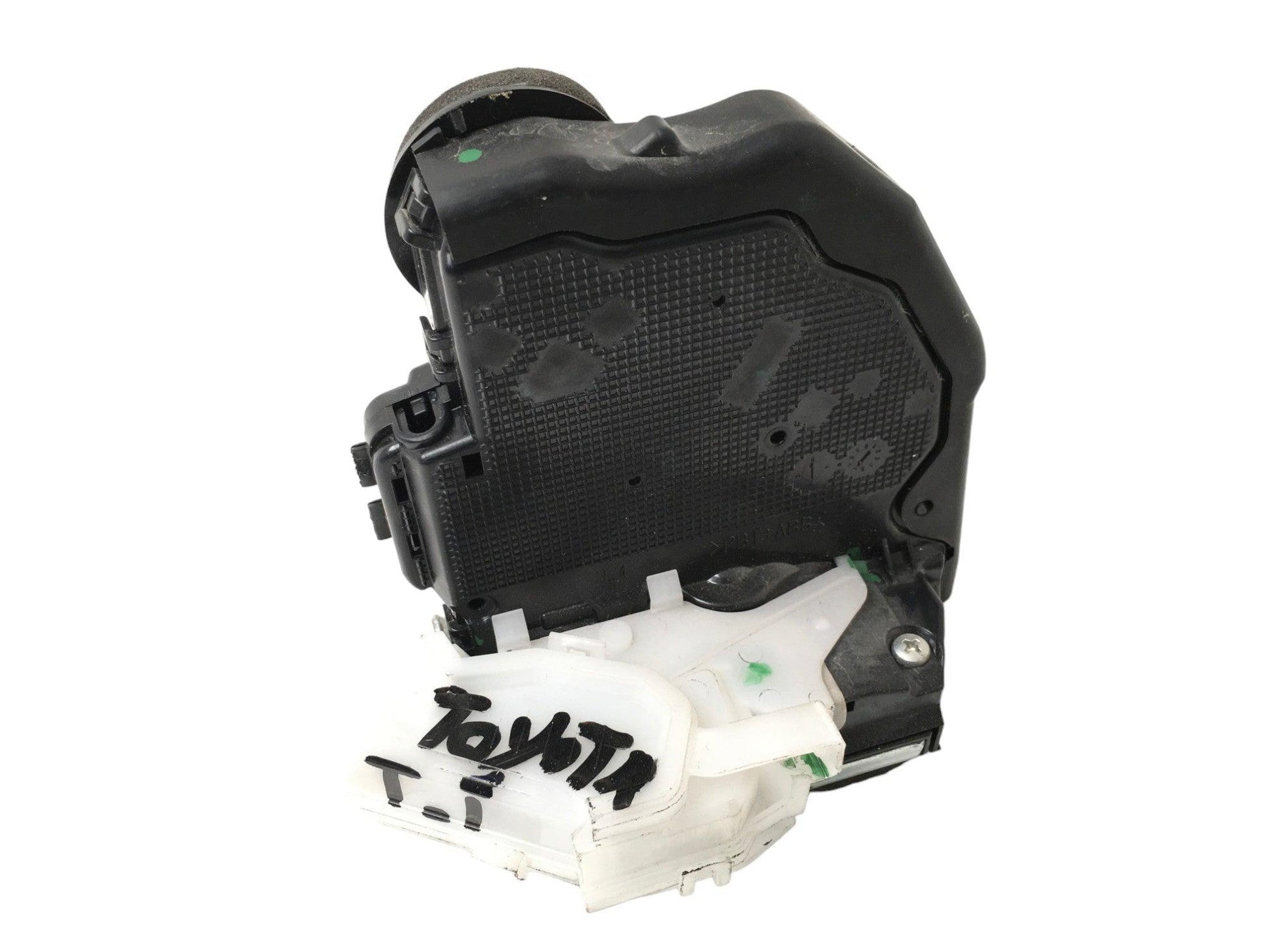 Cerradura tra izq Toyota C - HR - 6906002580