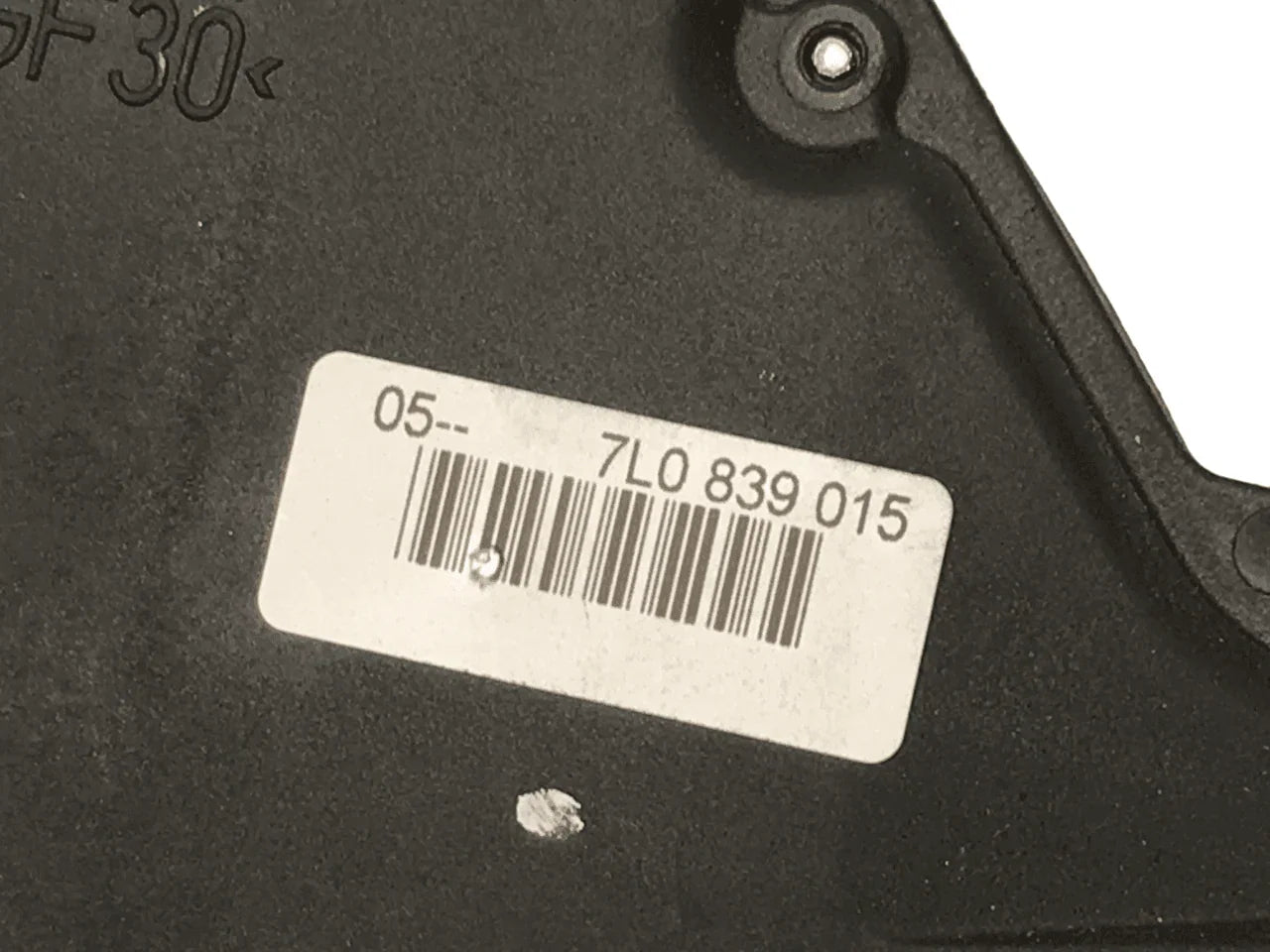 Cerradura Tra Izq VW 7L0839015