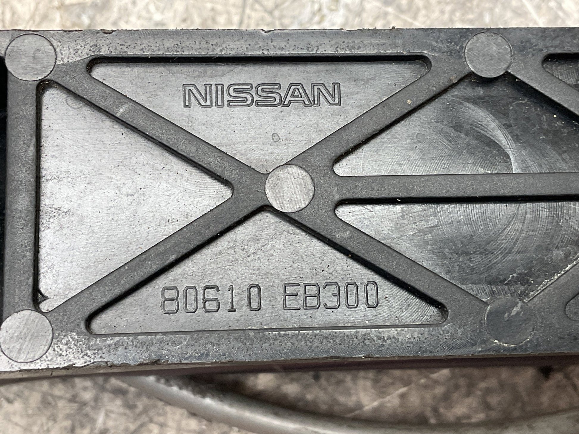 Cerradura Y maneta del dcha Nissan Qashqai 07-13 - 80500EY10D