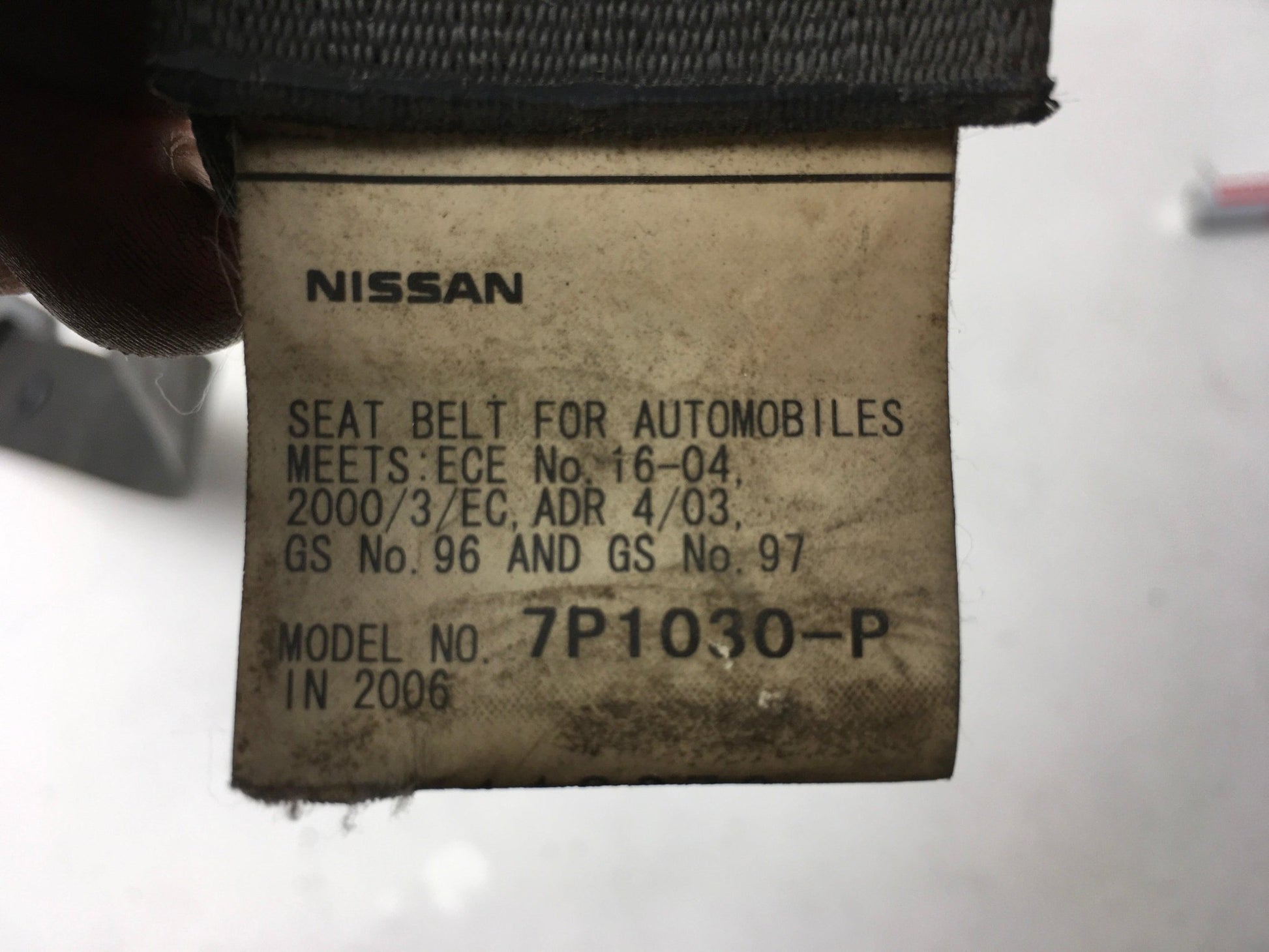 Cinturon del izq Nissan 868454X30B - 868454X30B