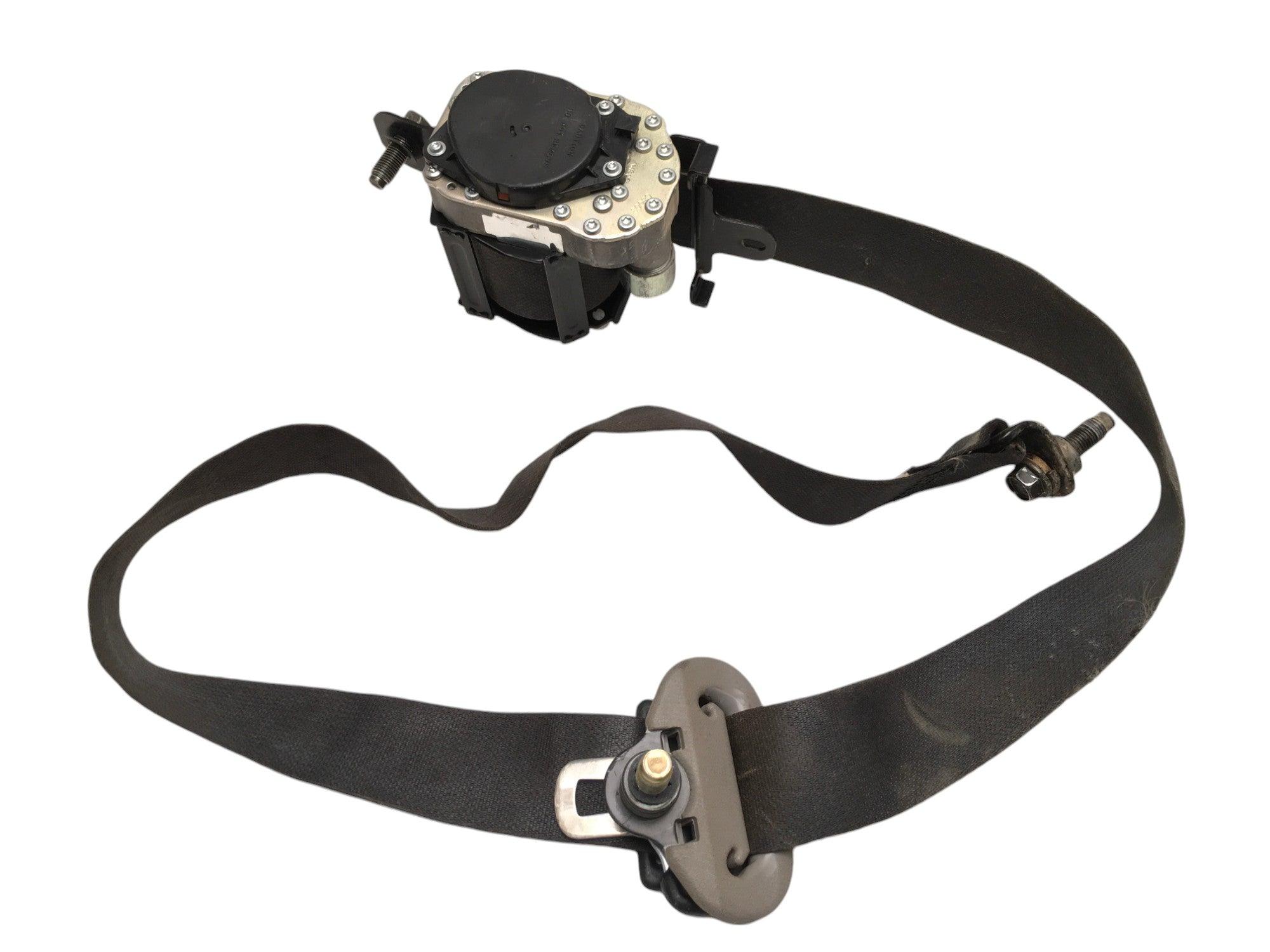 Cinturon del izq Nissan Navara D22 - TK522EG367