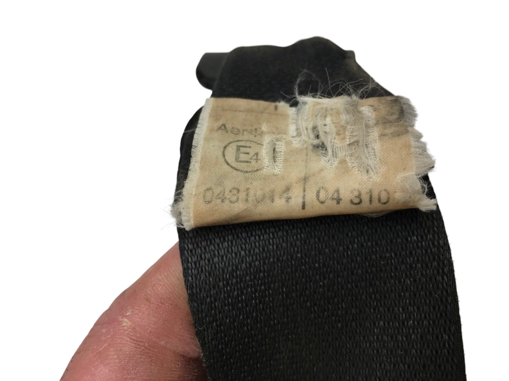 Cinturon del izq Nissan Navara D22 - TK522EG367