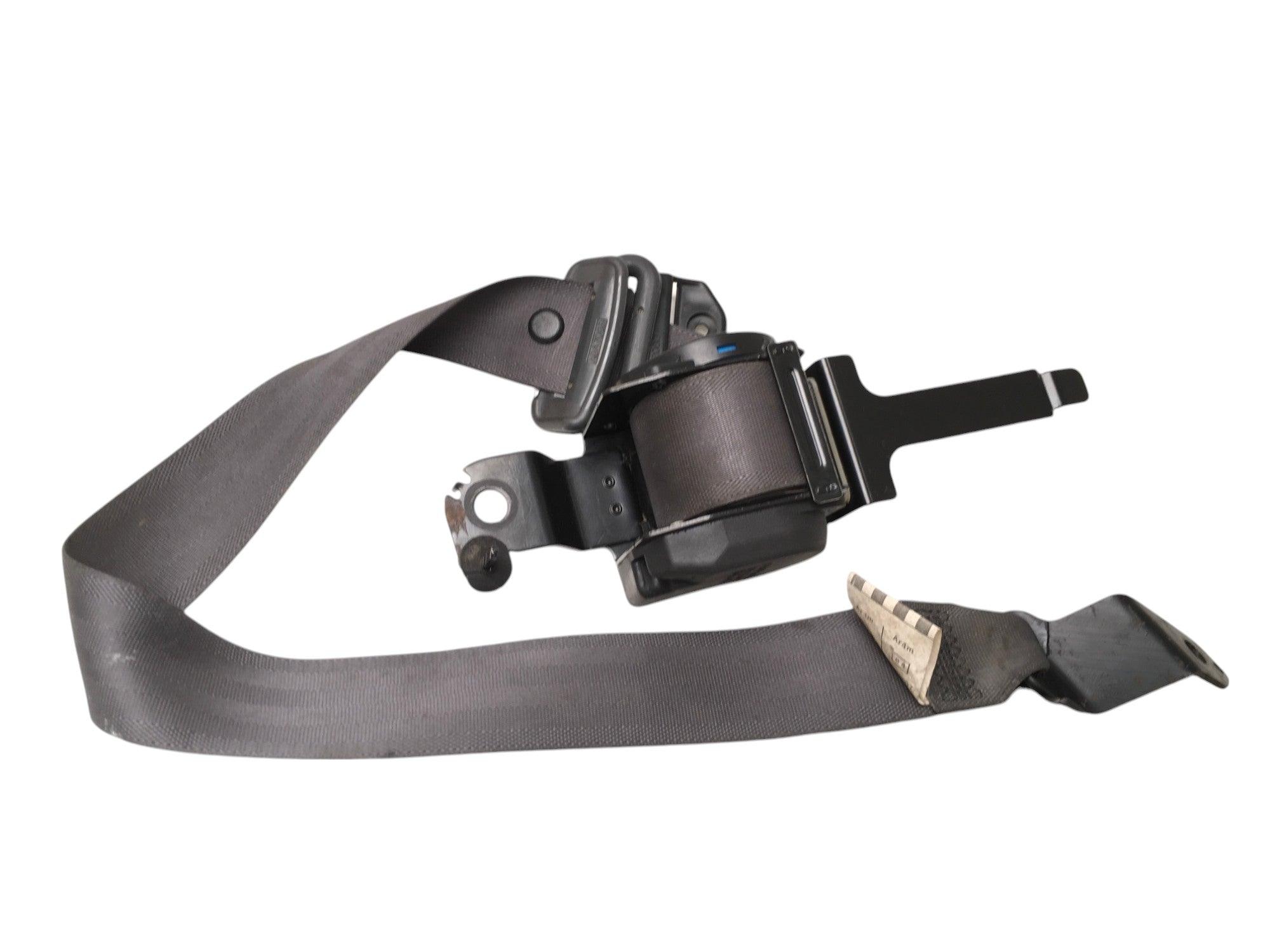 Cinturon delantero Mitsubishi Montero V20 - TK523EN131