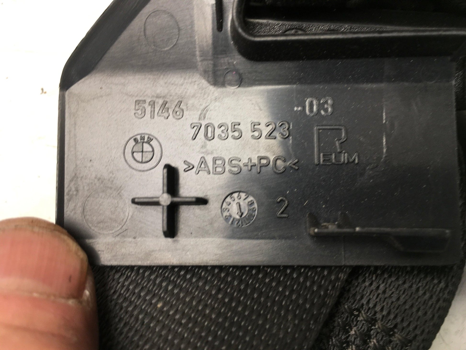 Cinturon tra cen BMW E60 - 51467035523