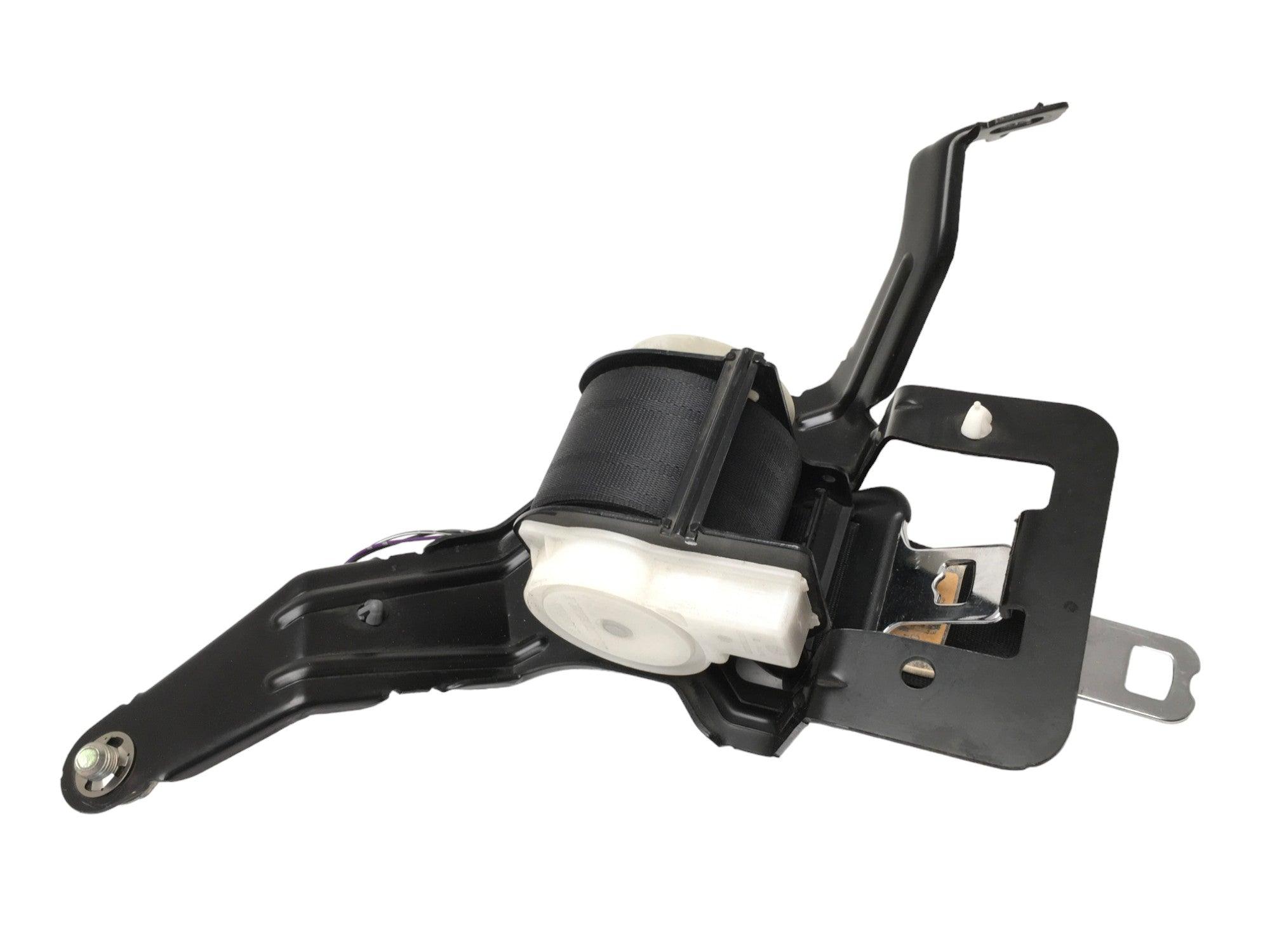 Cinturon trasero central Mazda 5 - BGE030007