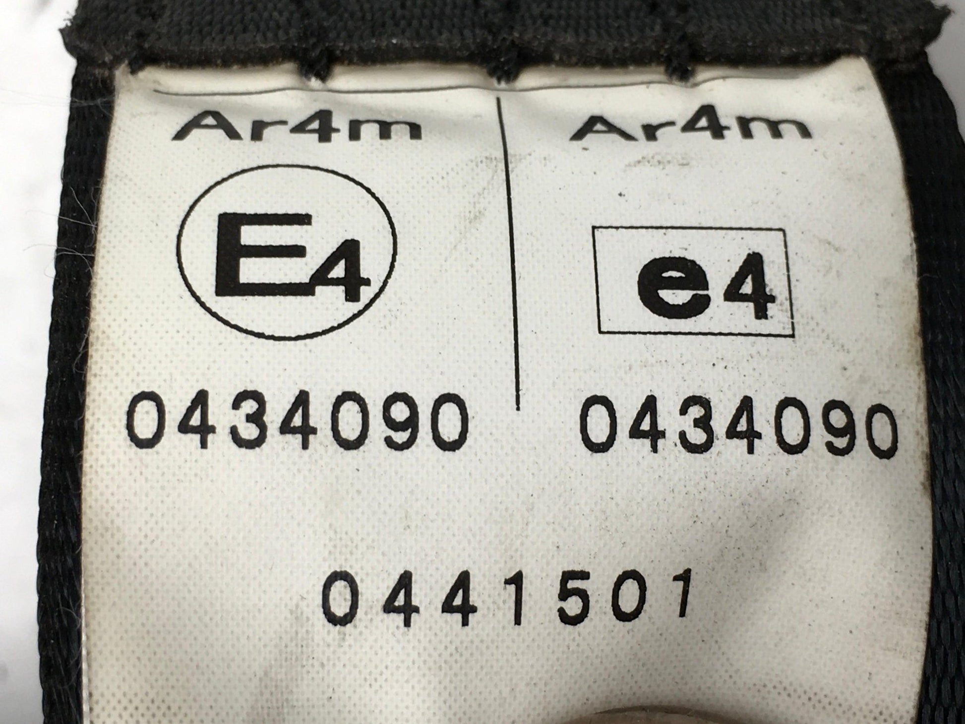 Cinturon trasero Mazda 5 - T86211T