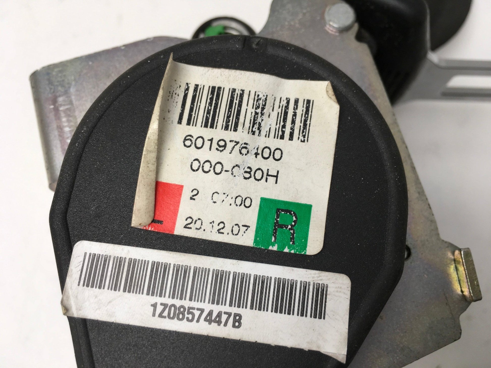 Cinturon trasero Skoda Octavia II 1Z - 1Z0857447B