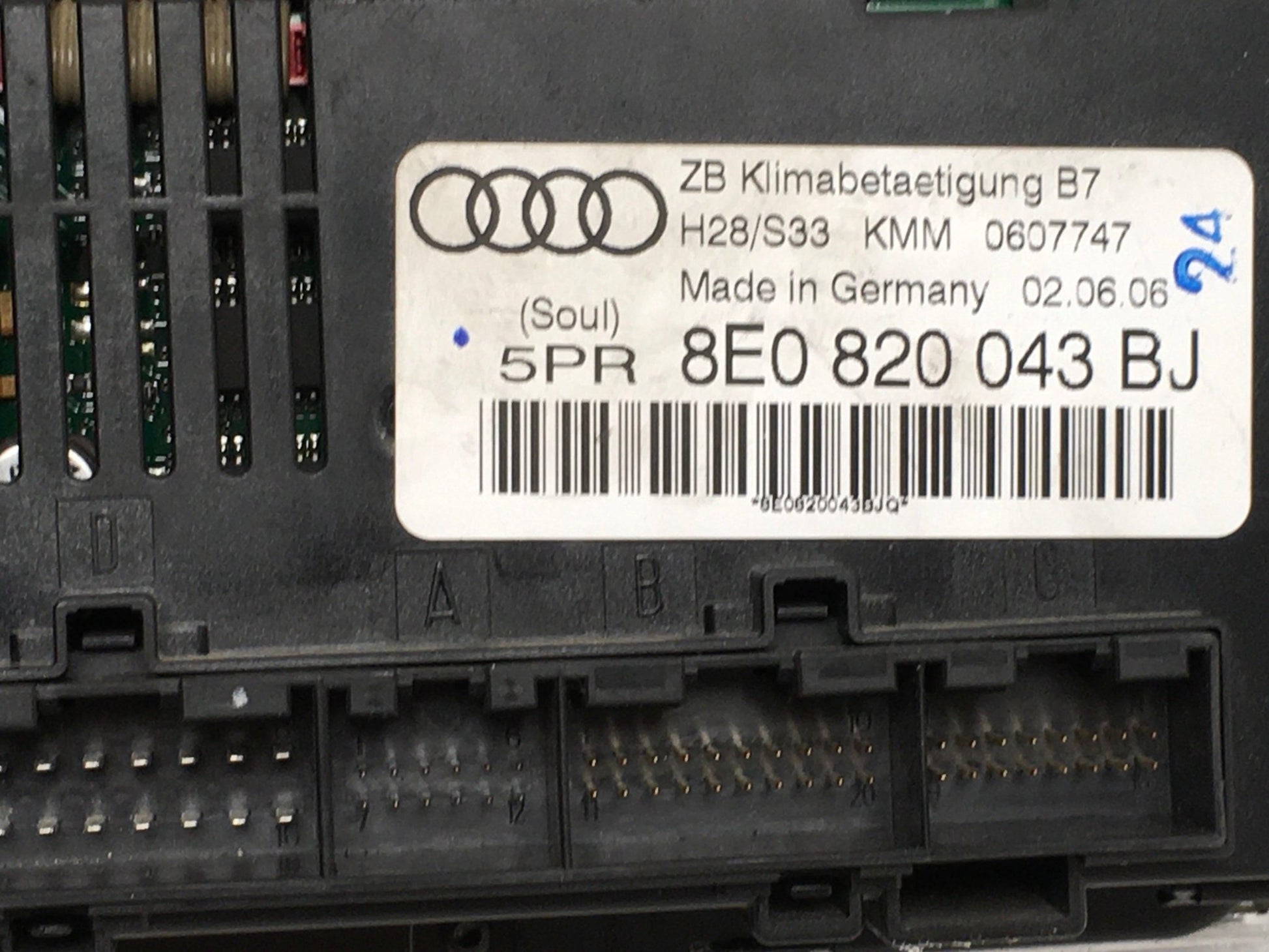 Climatizador Audi A4 8E - 8E0820043BJ