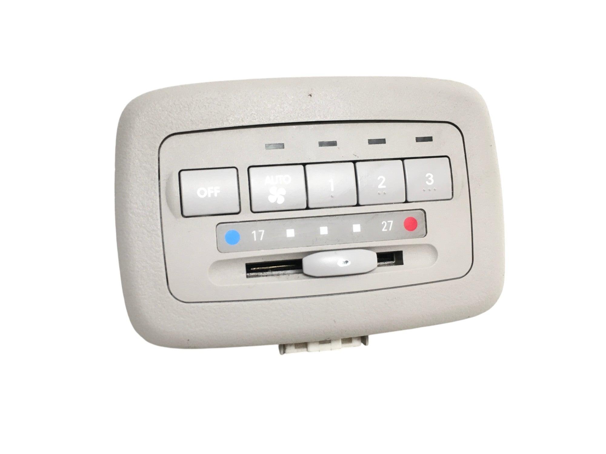 Climatizador Mitsubishi Grandis NA0W - 1465703390