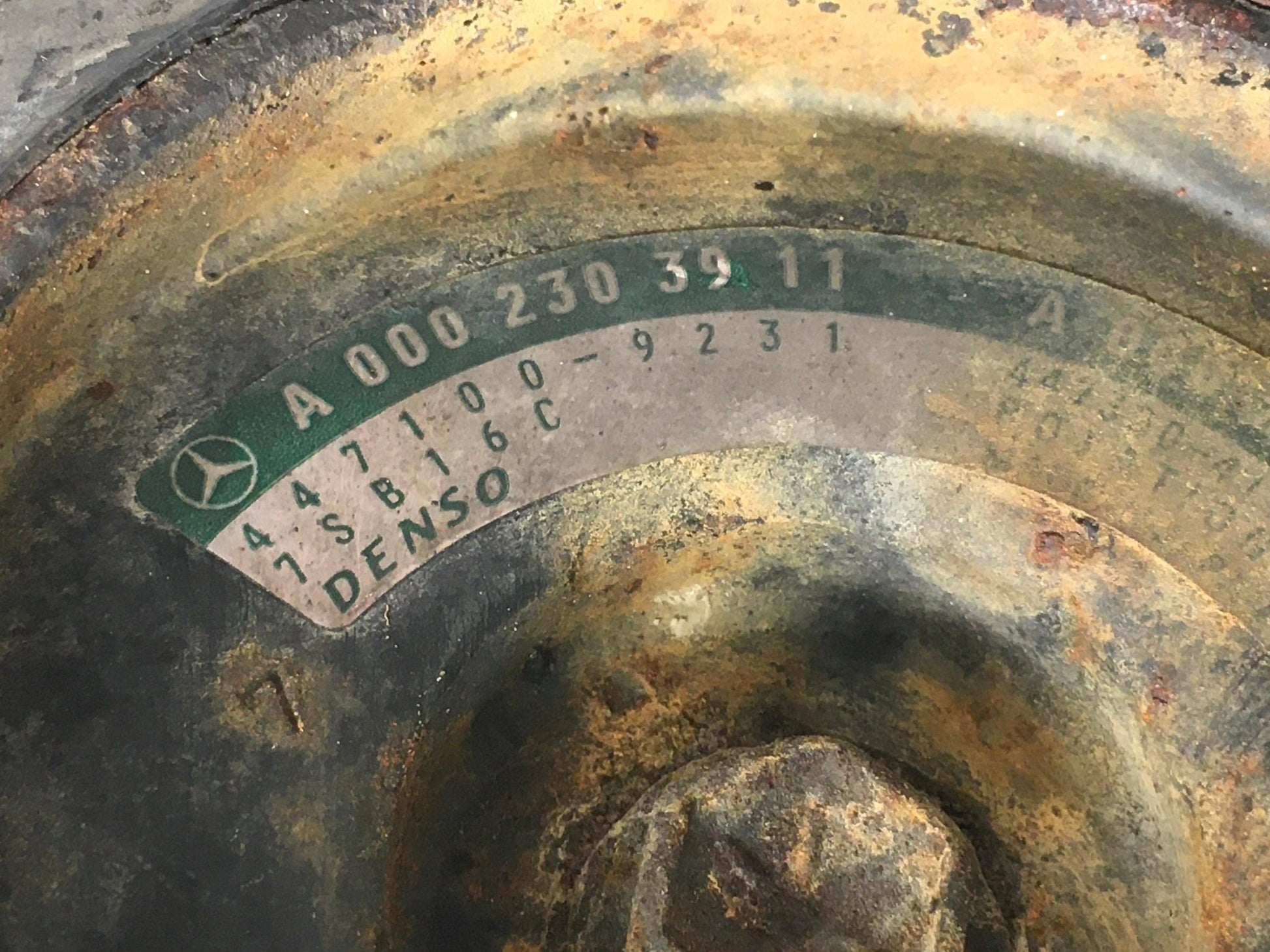 Compresor A/C Mercedes A0002342411 - A0002342411