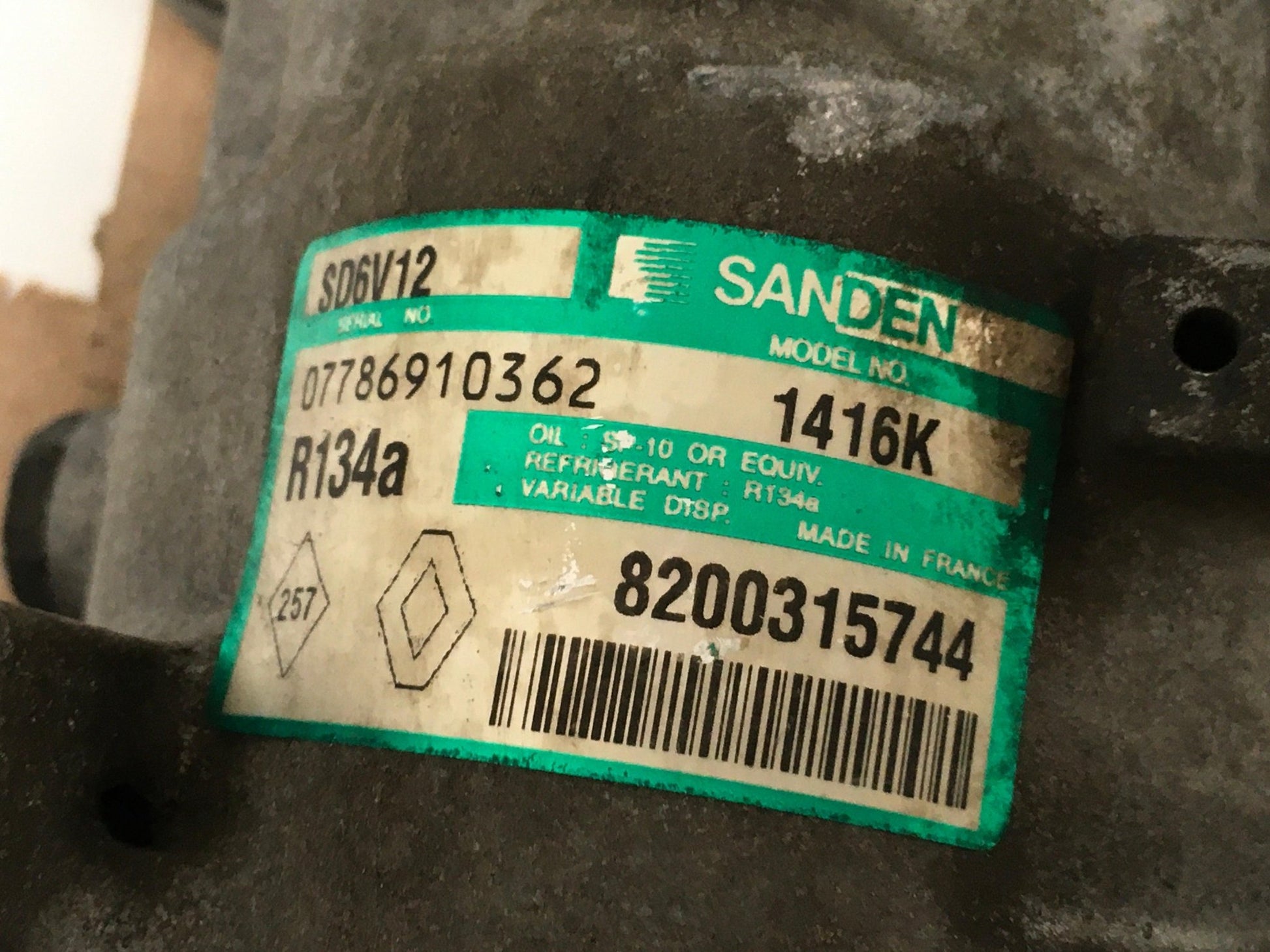 Compresor A/C Renault 8200315744 - 8200315744