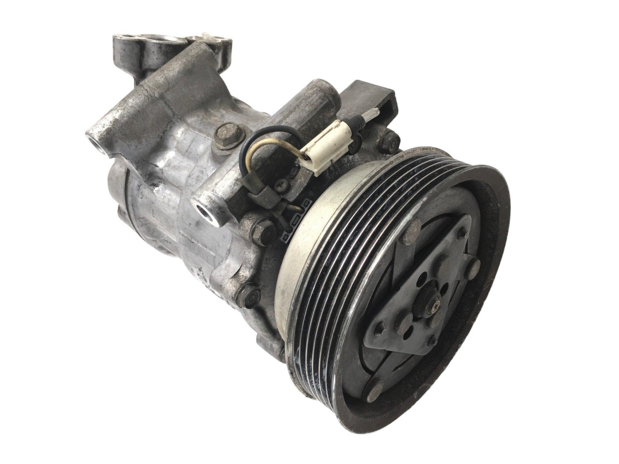 Compresor A/C Renault Dacia 8200716562 - 8200716562