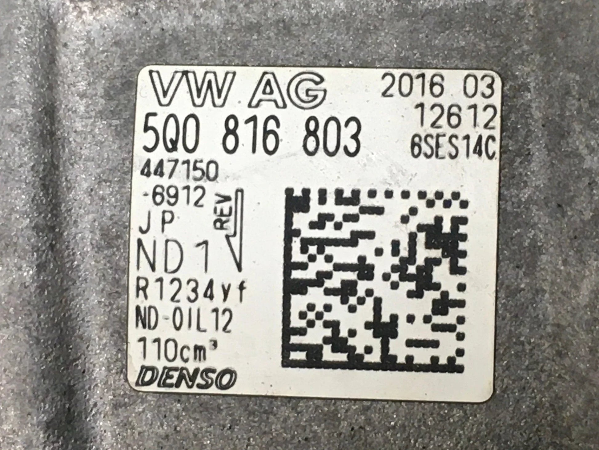 Compresor A/C VAG 5Q0816803