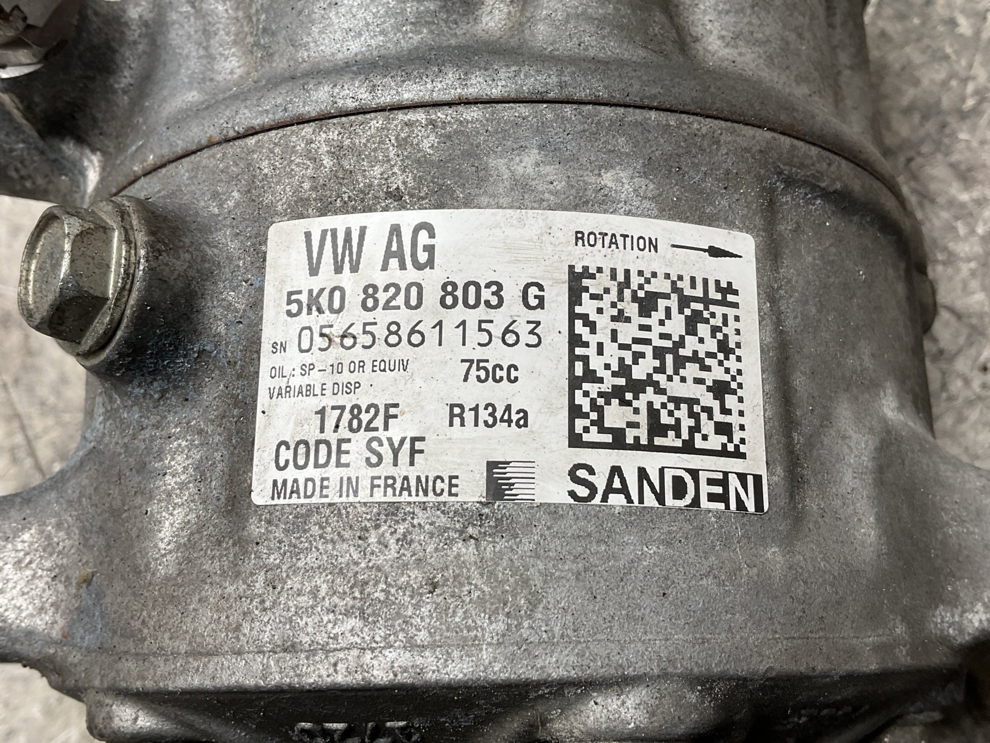 Compresor A/C VW 5K0820803G - 5K0820803G