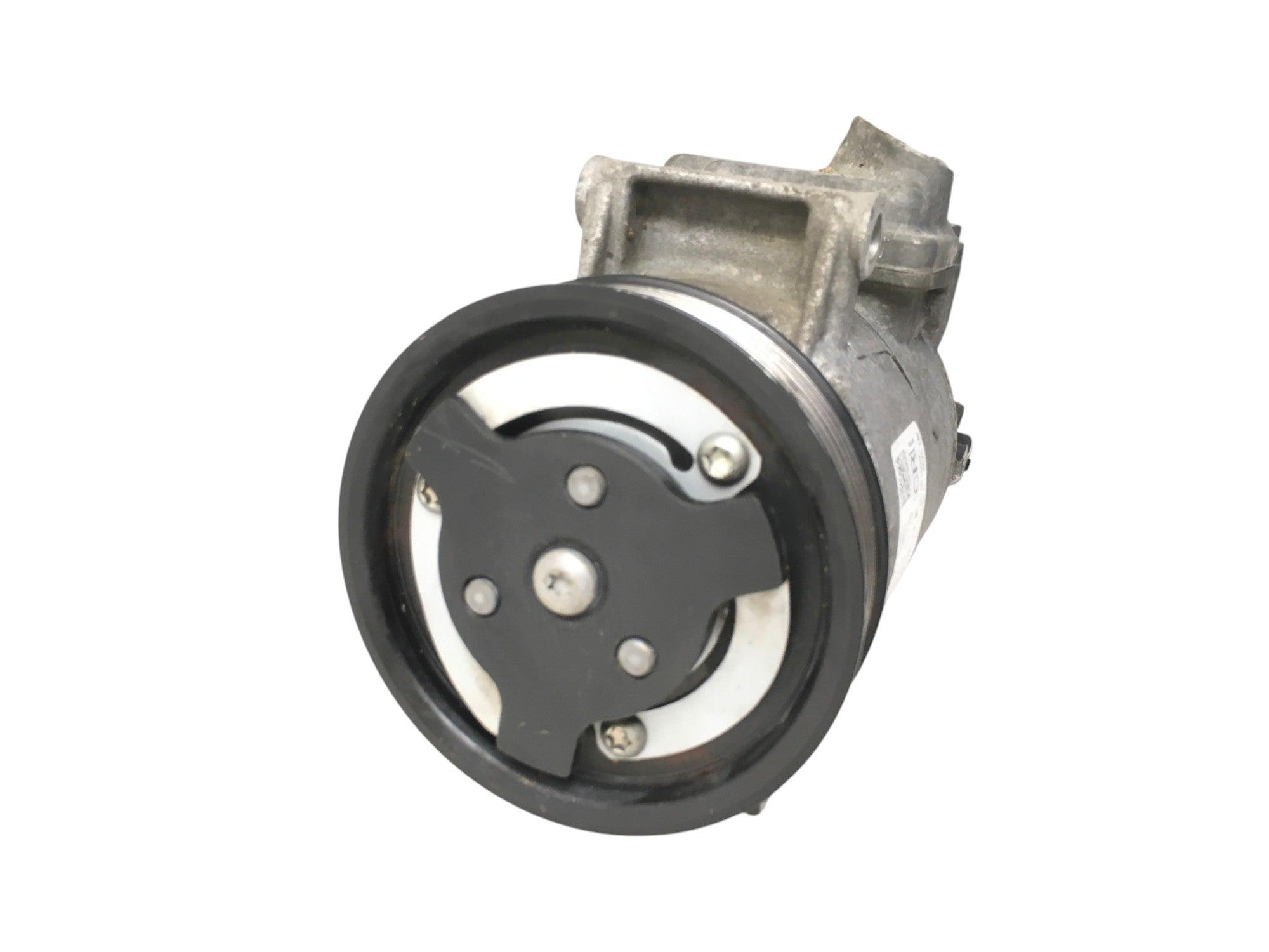 Compresor A/C VW 5N0820803E - 5N0820803E