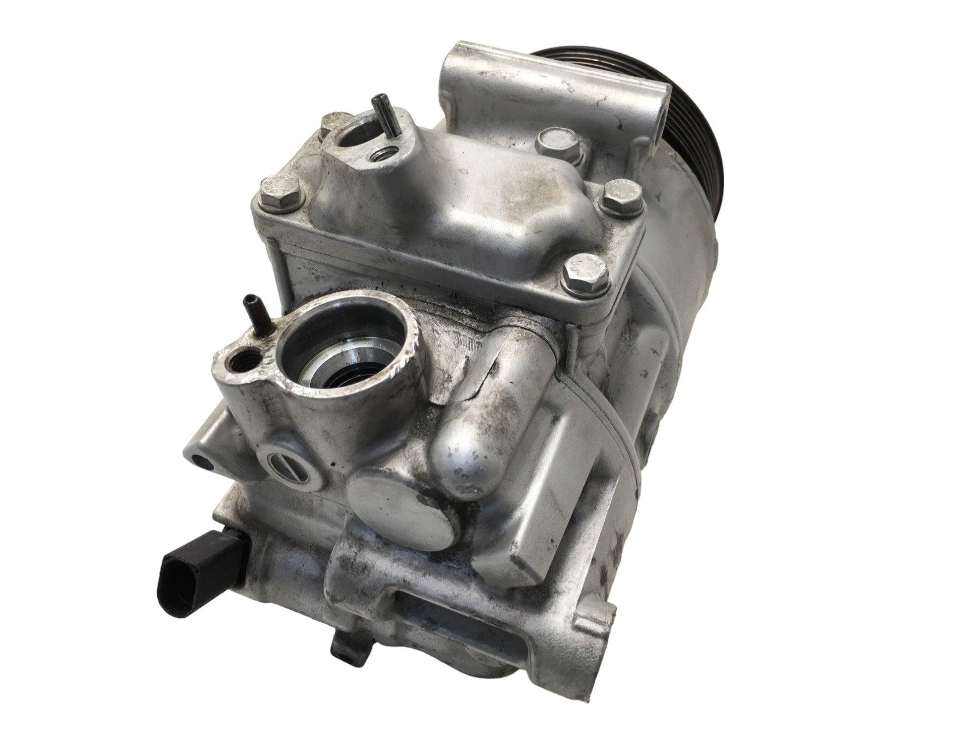 Compresor A/C VW 5Q0820803A - 5Q0820803A