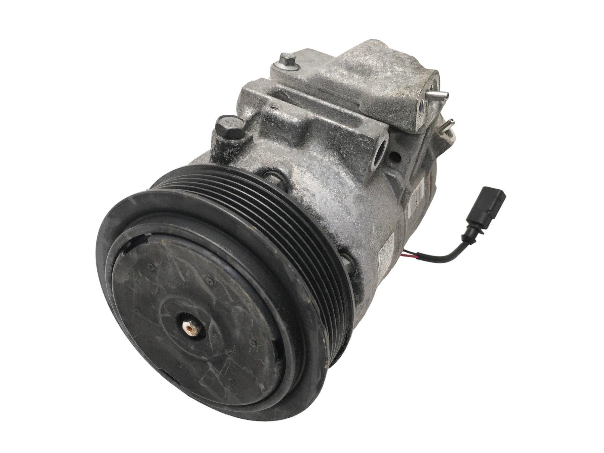 Compresor A/C VW 6Q0820808F - 6Q0820808F