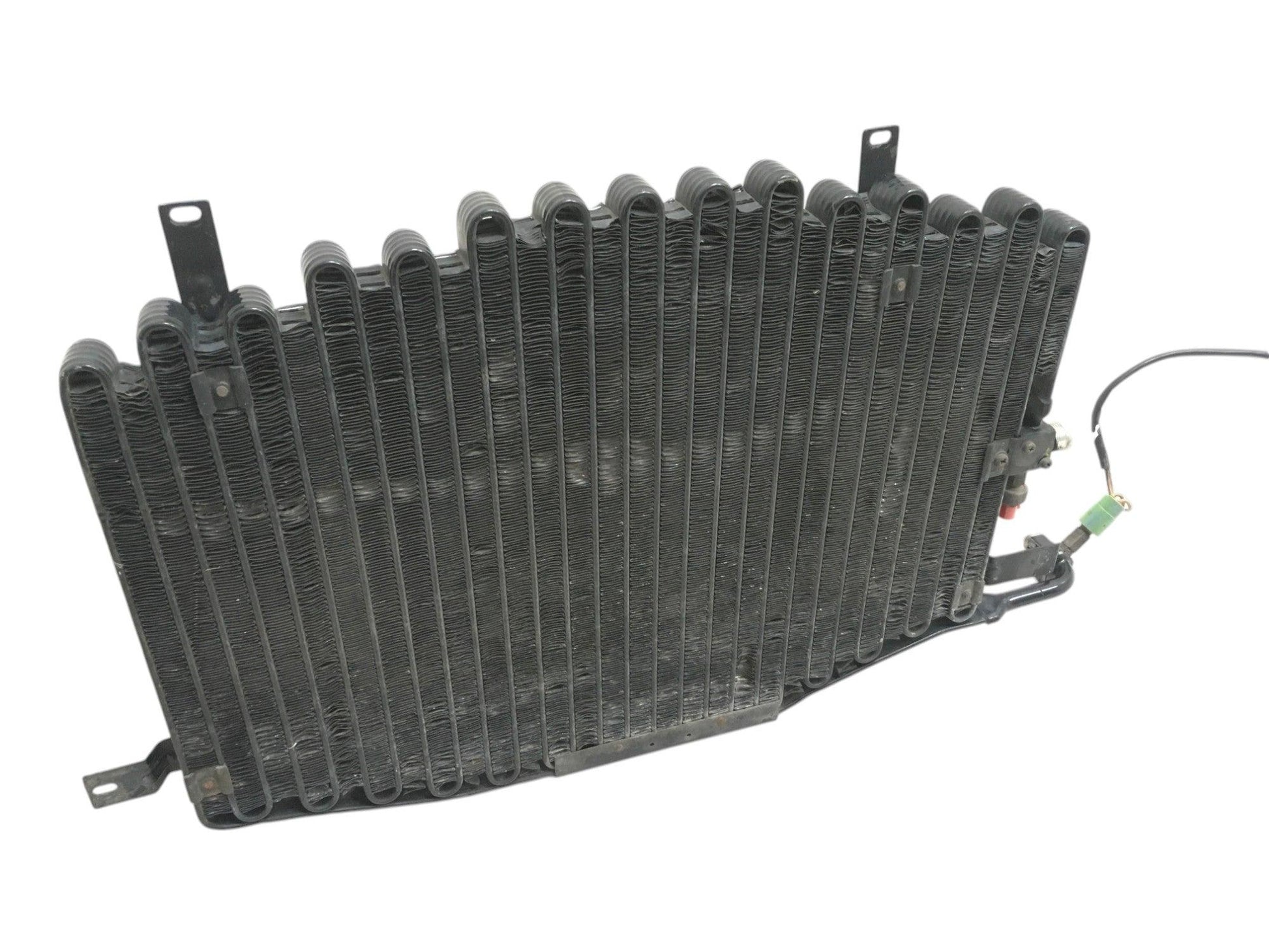 Condensador Audi 100 90 80 A6 C4 - 4A0260401A