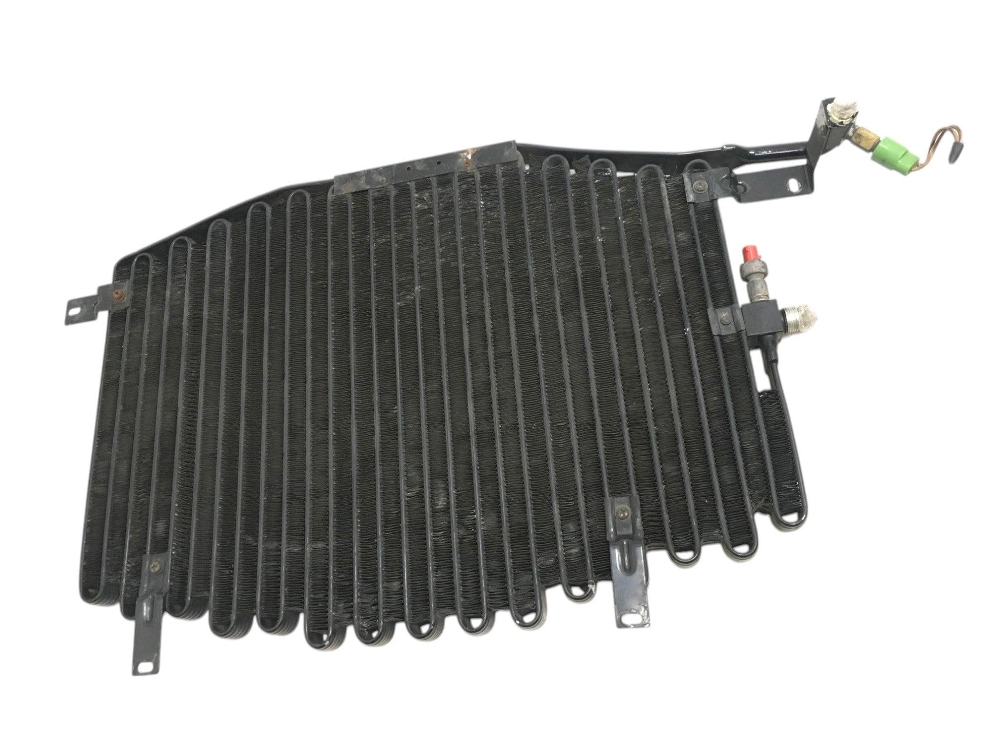 Condensador Audi 100 90 80 A6 C4 - 4A0260401A