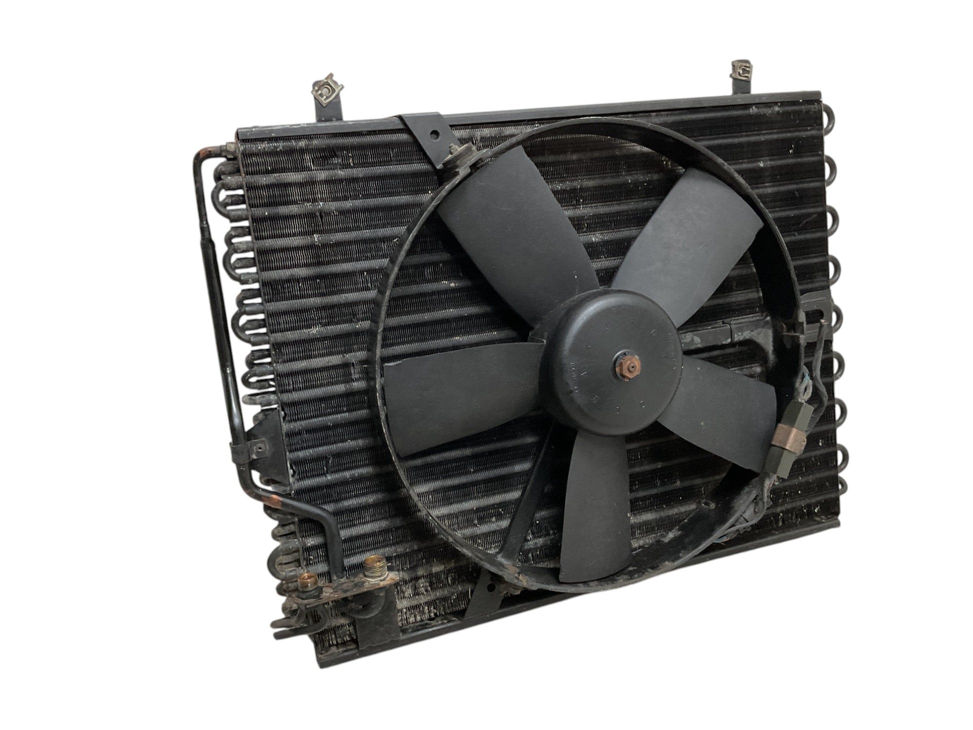 Condensador BMW E34 E32 64531382290 - 645313822900