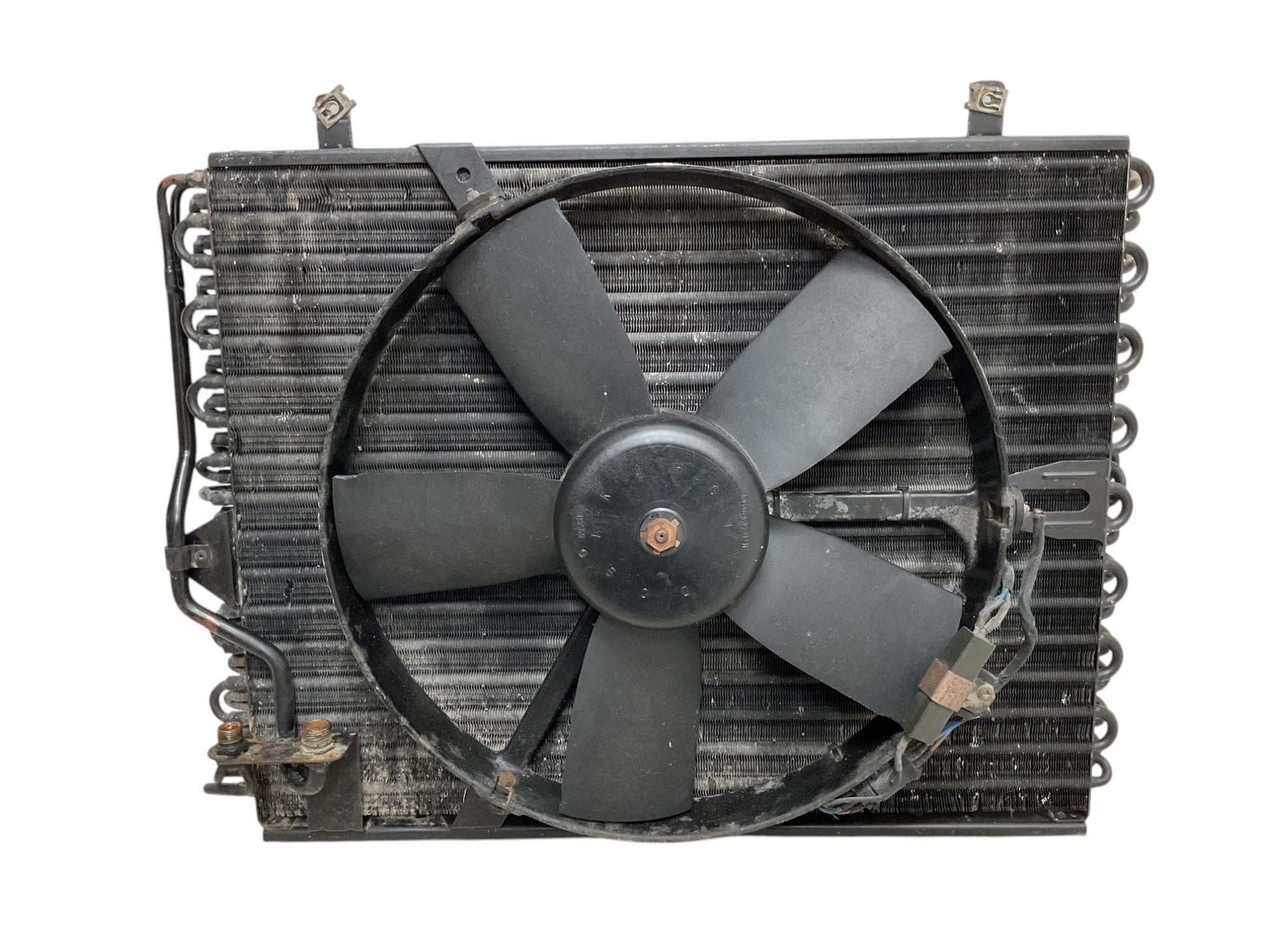 Condensador BMW E34 E32 64531382290 - 645313822900