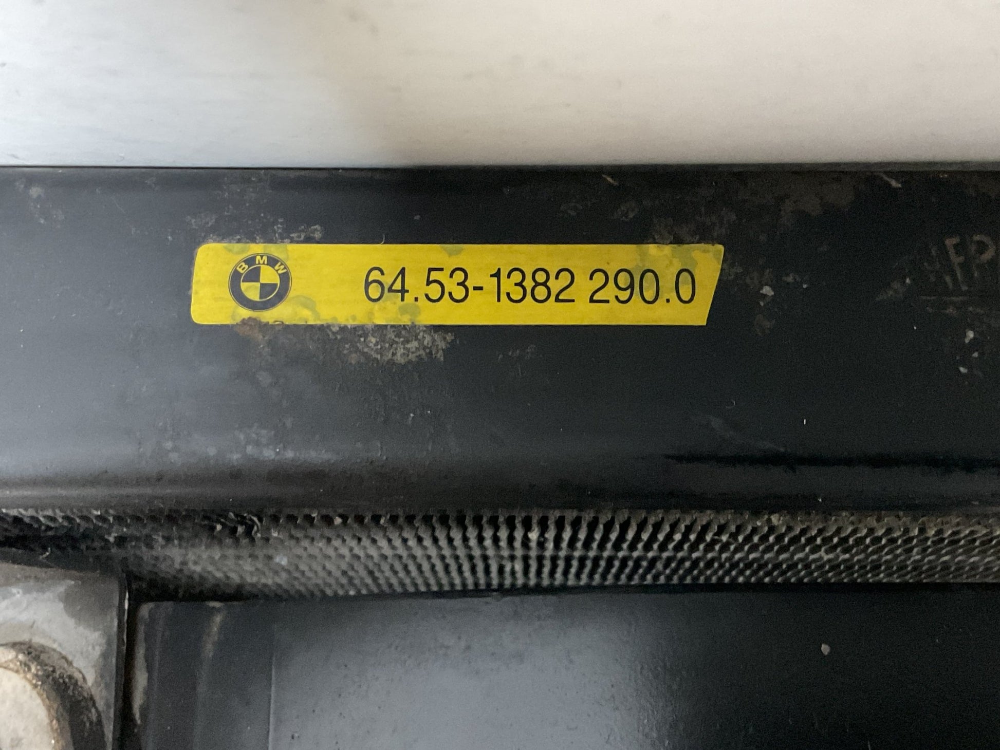 Condensador BMW E34 E32 64531382290 - 645313822900