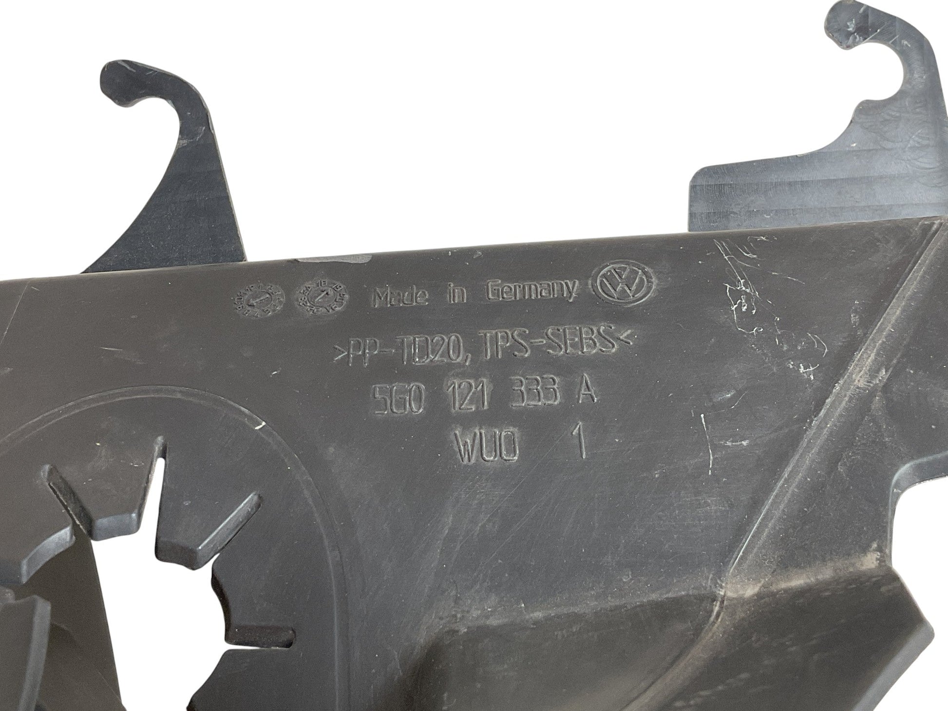 Conducto Aire izq Radiador VW Golf 12-20 - 5G0121333A