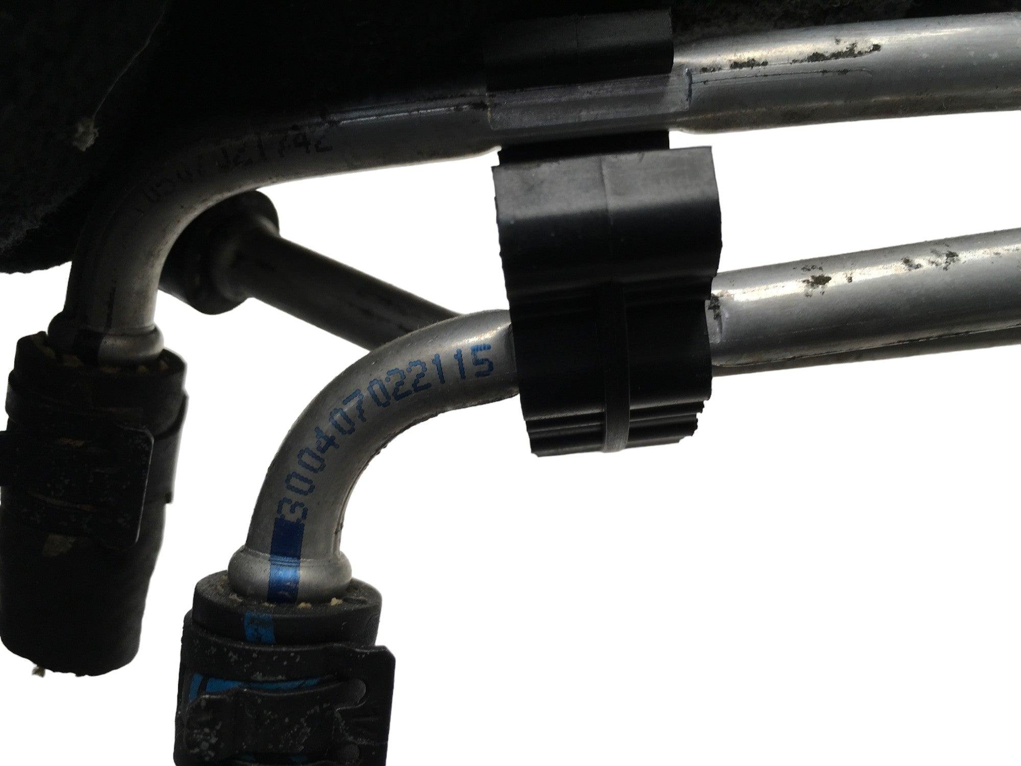 Conducto combustible VW 045130308D - 045130308D