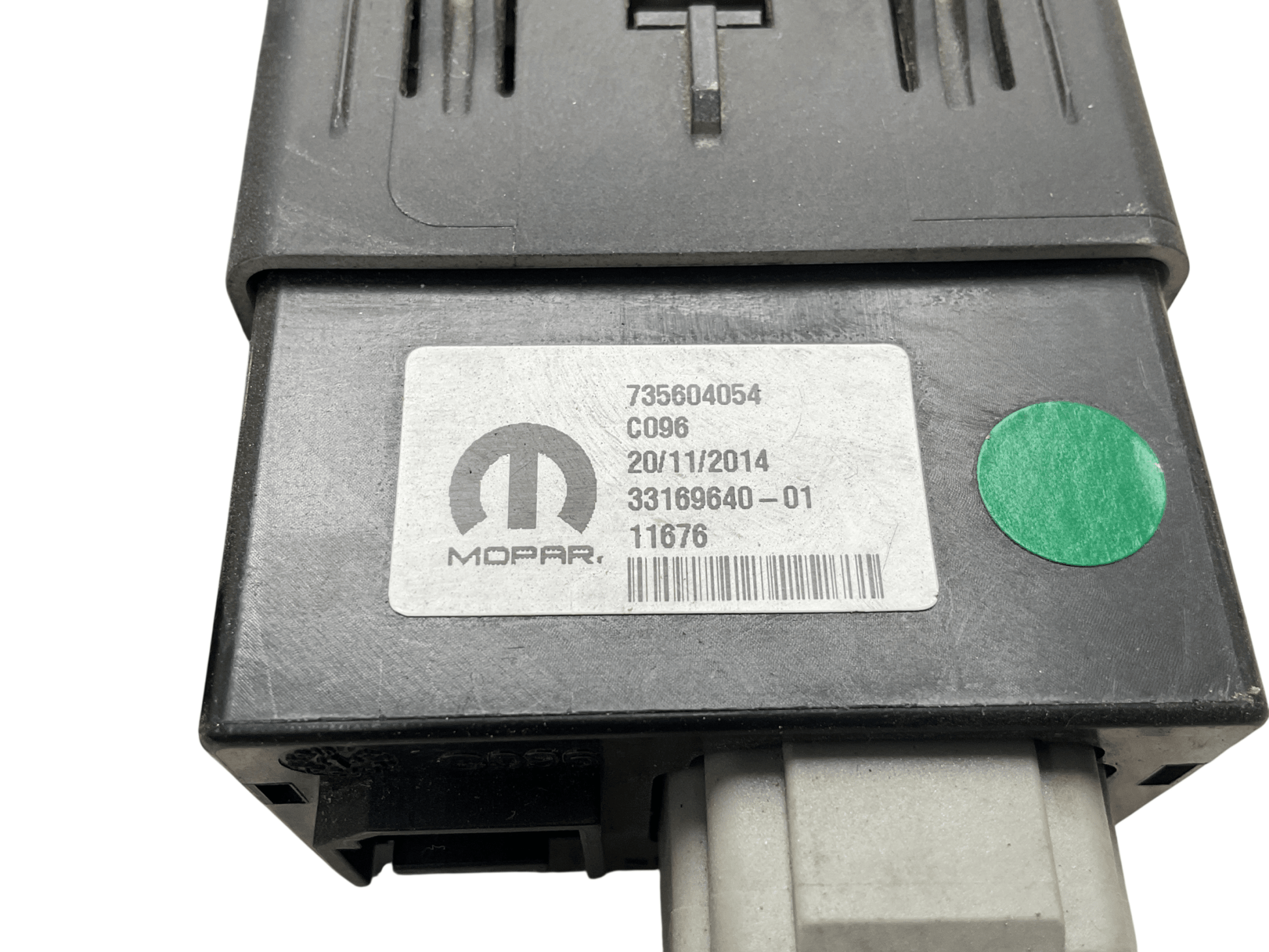 Conector audio USB AUX Jeep Renegade 15-18 - 735604054