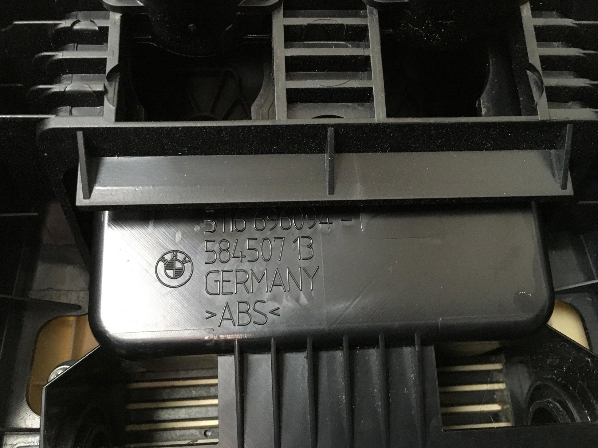 Consola central BMW 3 E92 Coupe - 51166961645 _