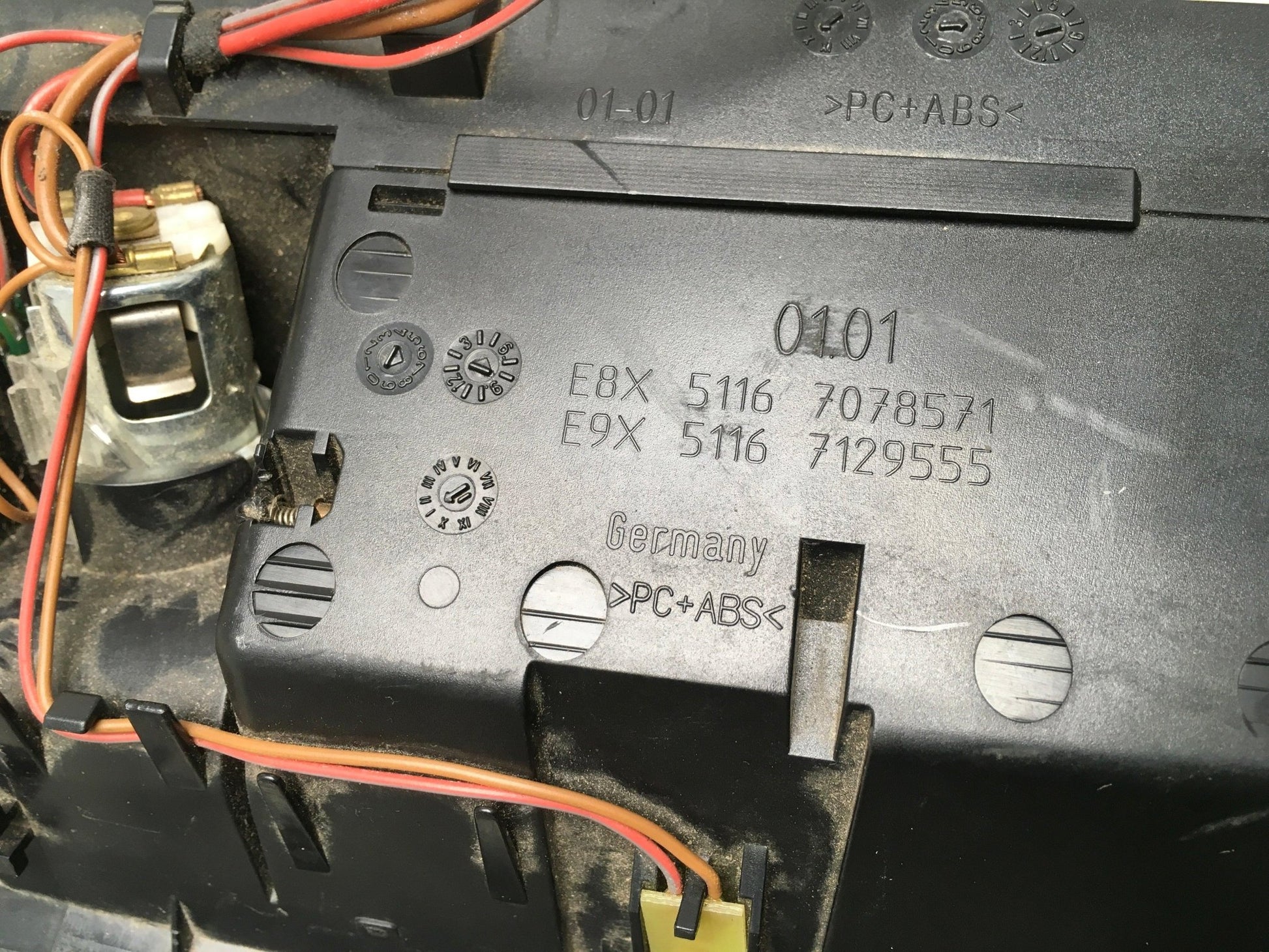 Consola central BMW E90 E92 - 51167129555