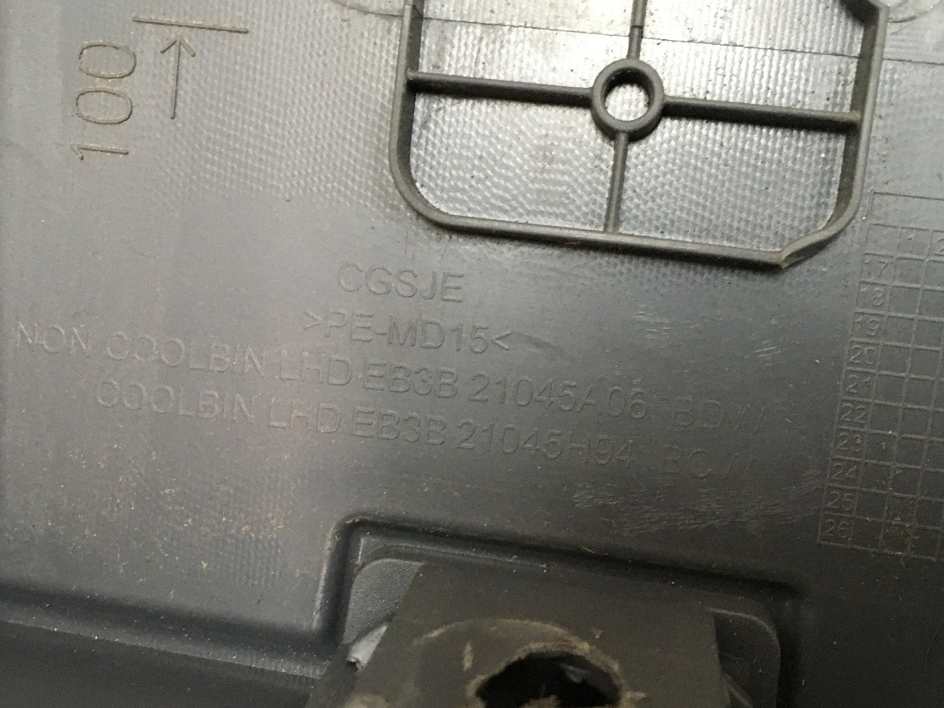 Consola central Ford Ranger TKE - EB3B21045H94