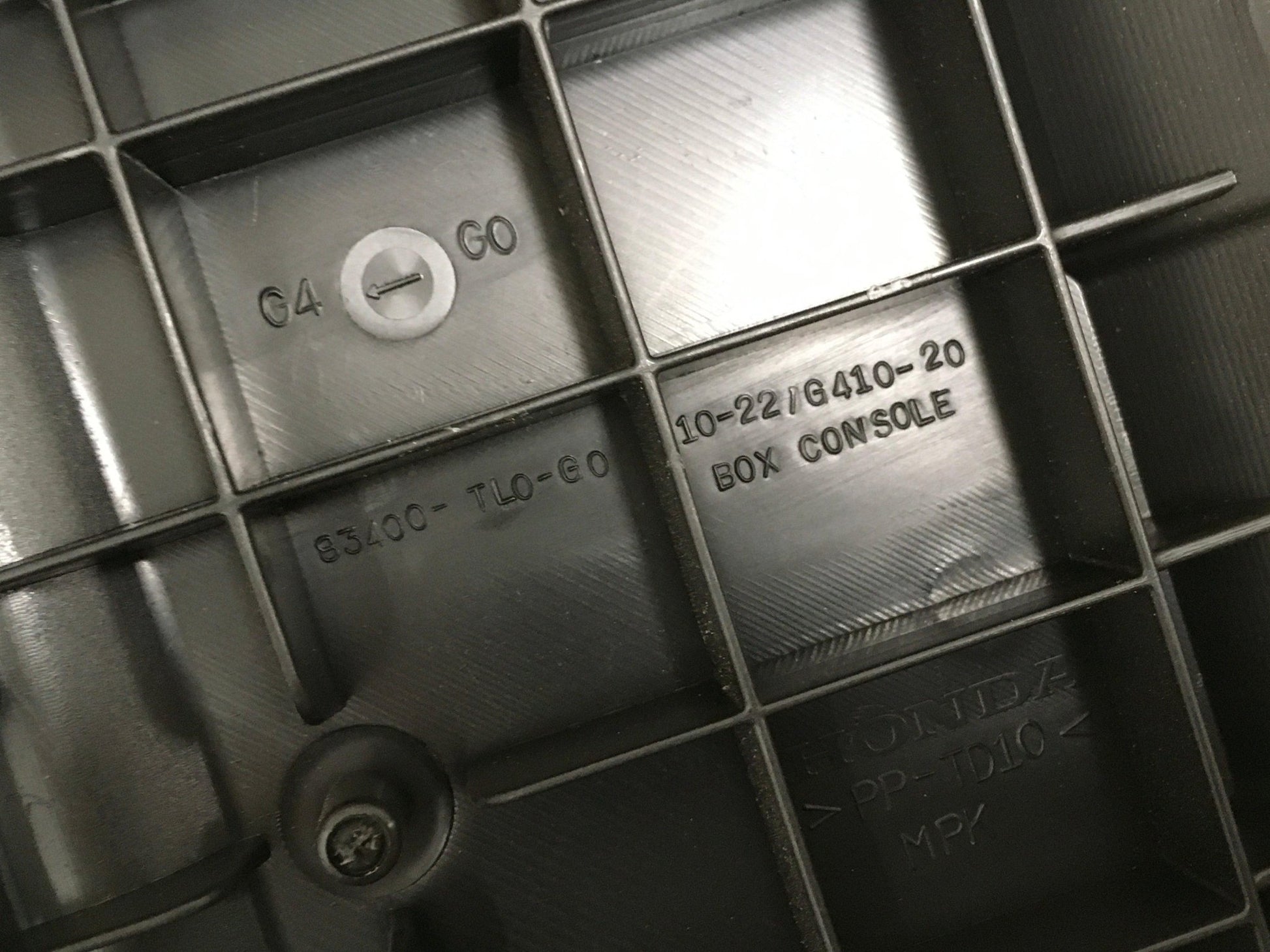 Consola central Honda Accord VIII - 83400TL0G0