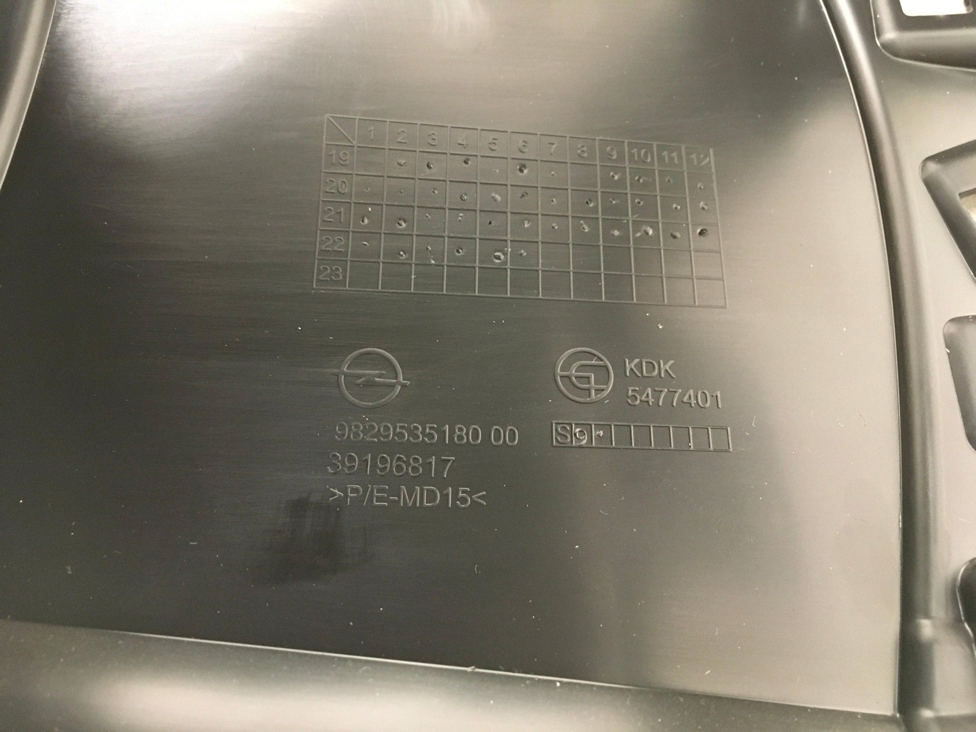 Consola central Opel Corsa F - 9829535180