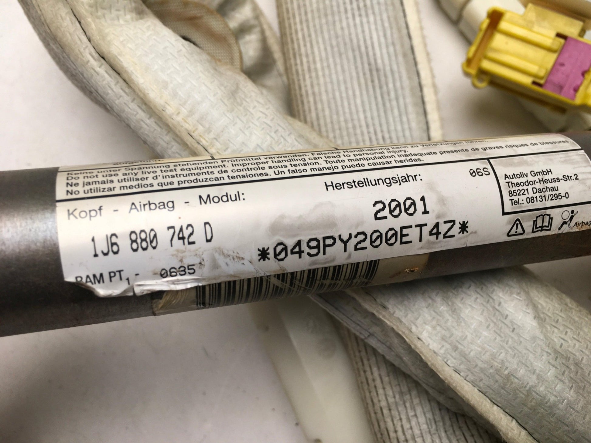 Cortina derecha VW Golf IV 1J6880742D - 1J6880742D