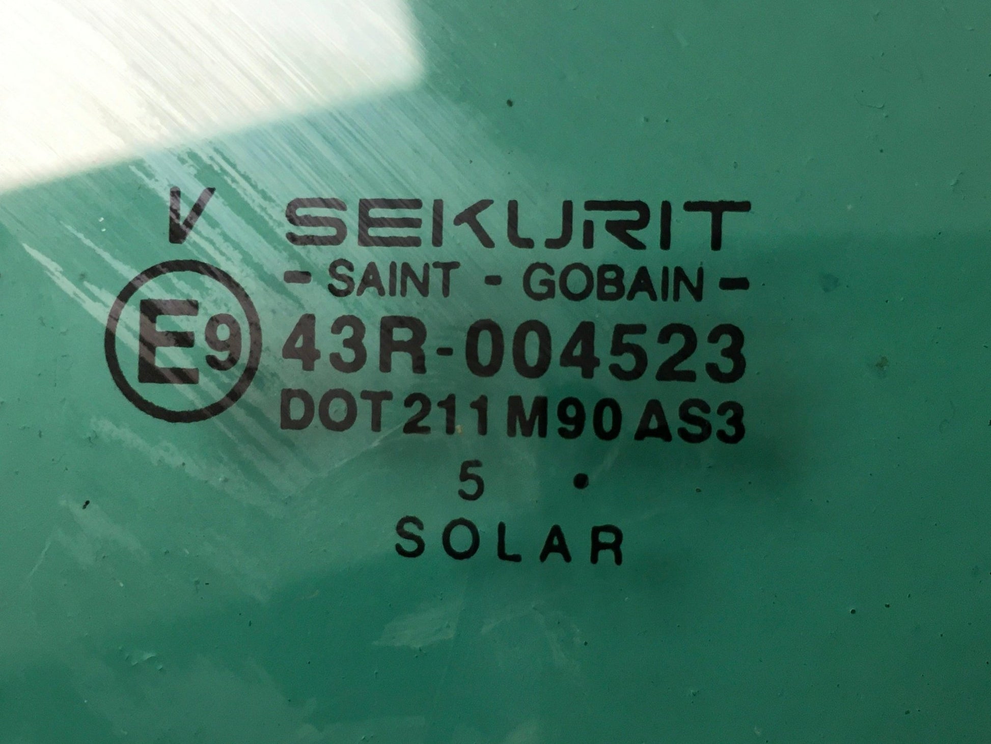 Cristal asiento tra dcho Nissan Terrando R20 DOT211M75AS2 - E943R004523 _