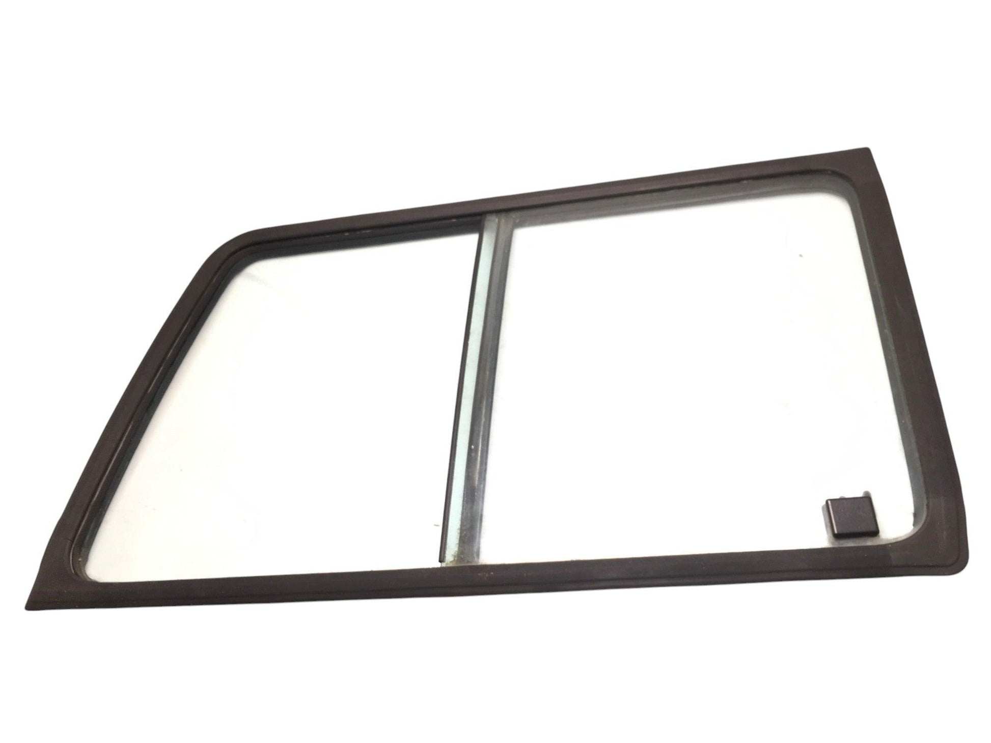 Cristal tra dcha Mitsubishi Montero L040 - DGM36E65VT _