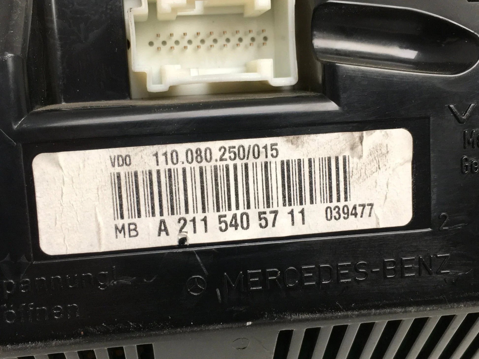 Cuadro instrumentos Mercedes A2115405711