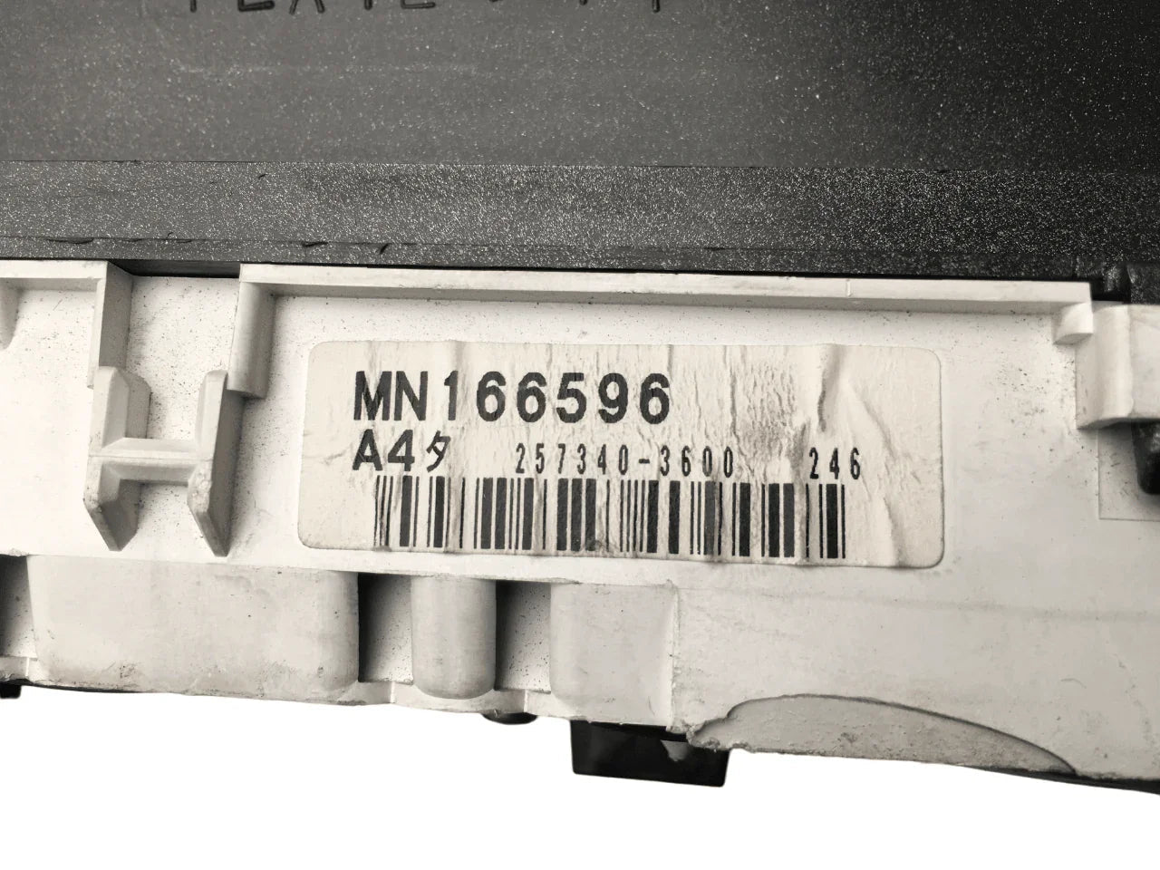 Cuadro instrumentos Mitsubishi IO