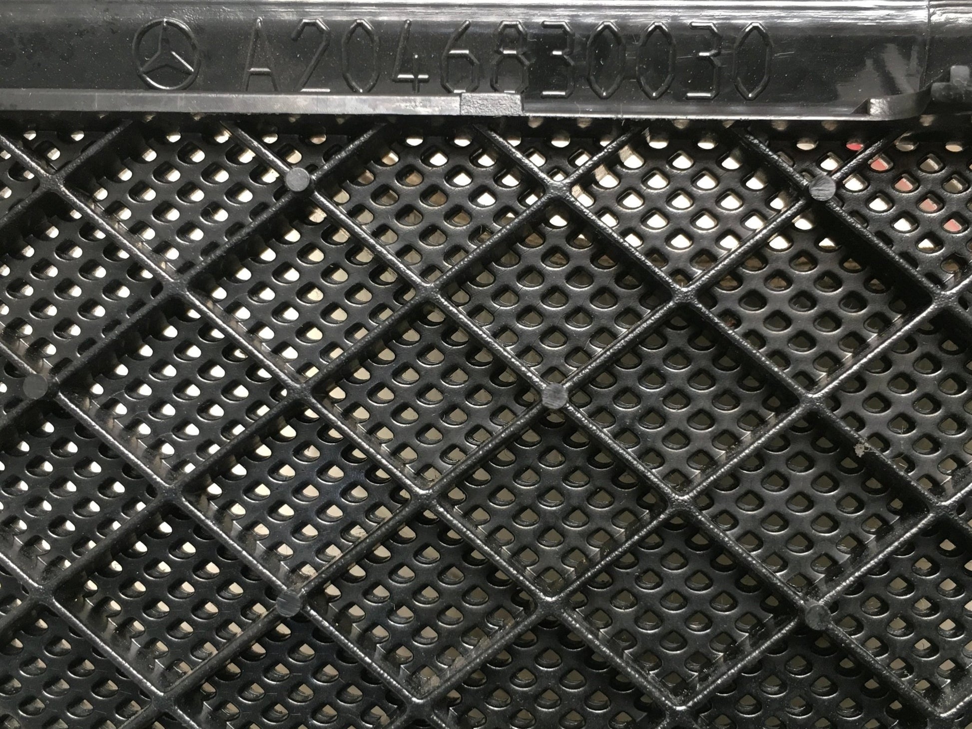 Cubierta Altavoz Maletero Mercedes A2046830030 - A2046830030