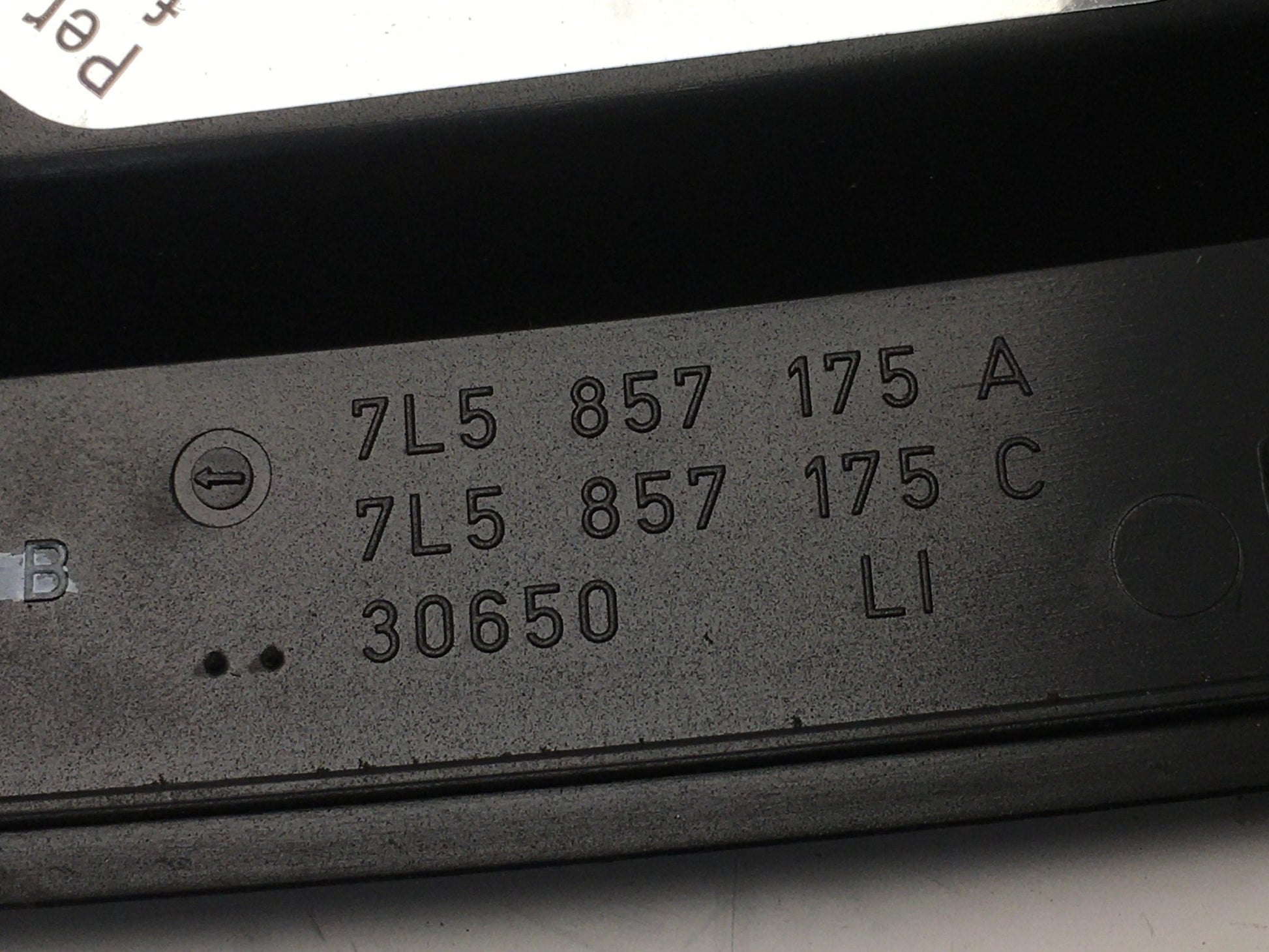 Cubierta caja fusibles Porsche Cayenne 955 - 7L5857175A